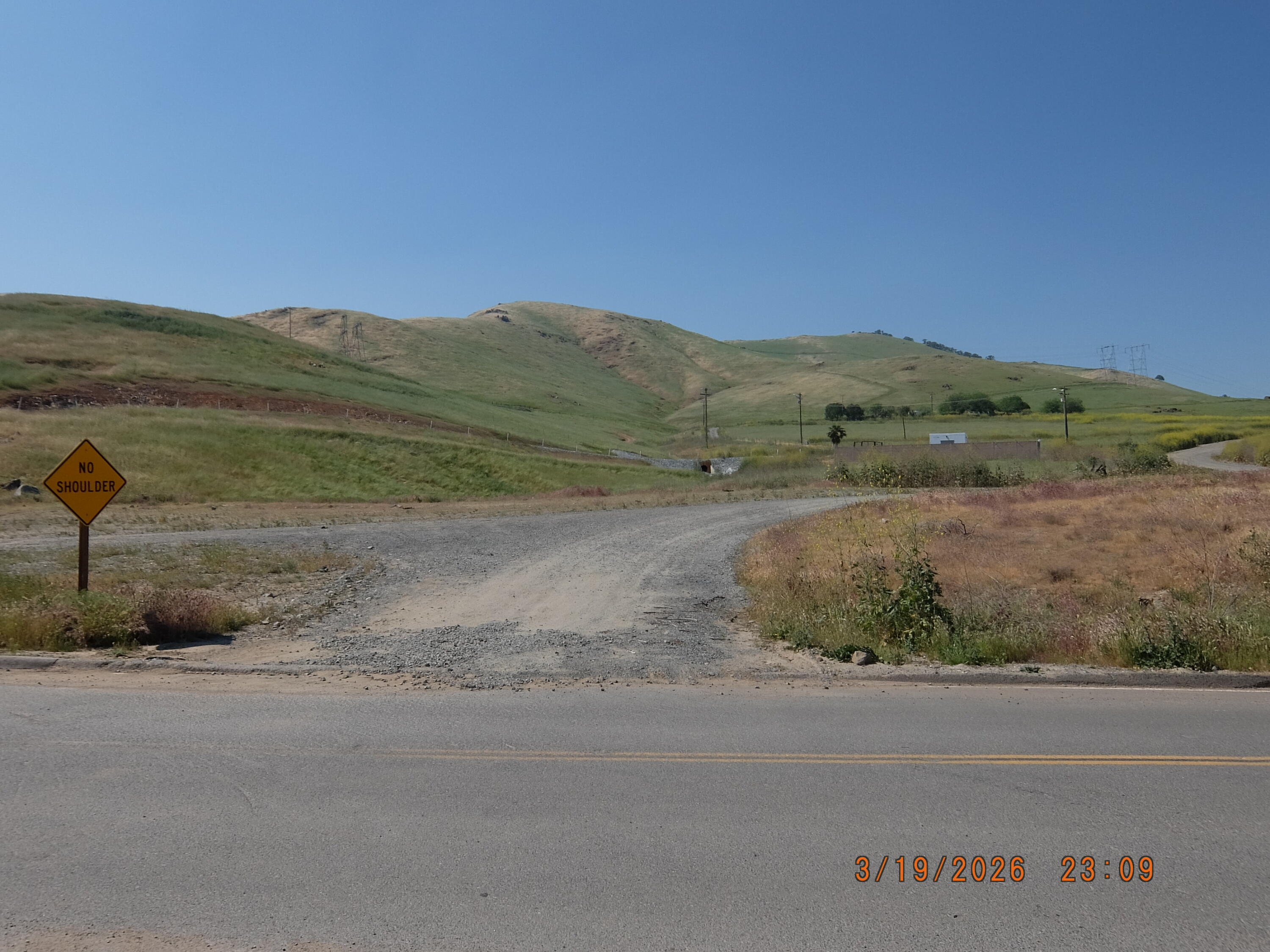 28800 Worth Dr, Porterville, CA 93257