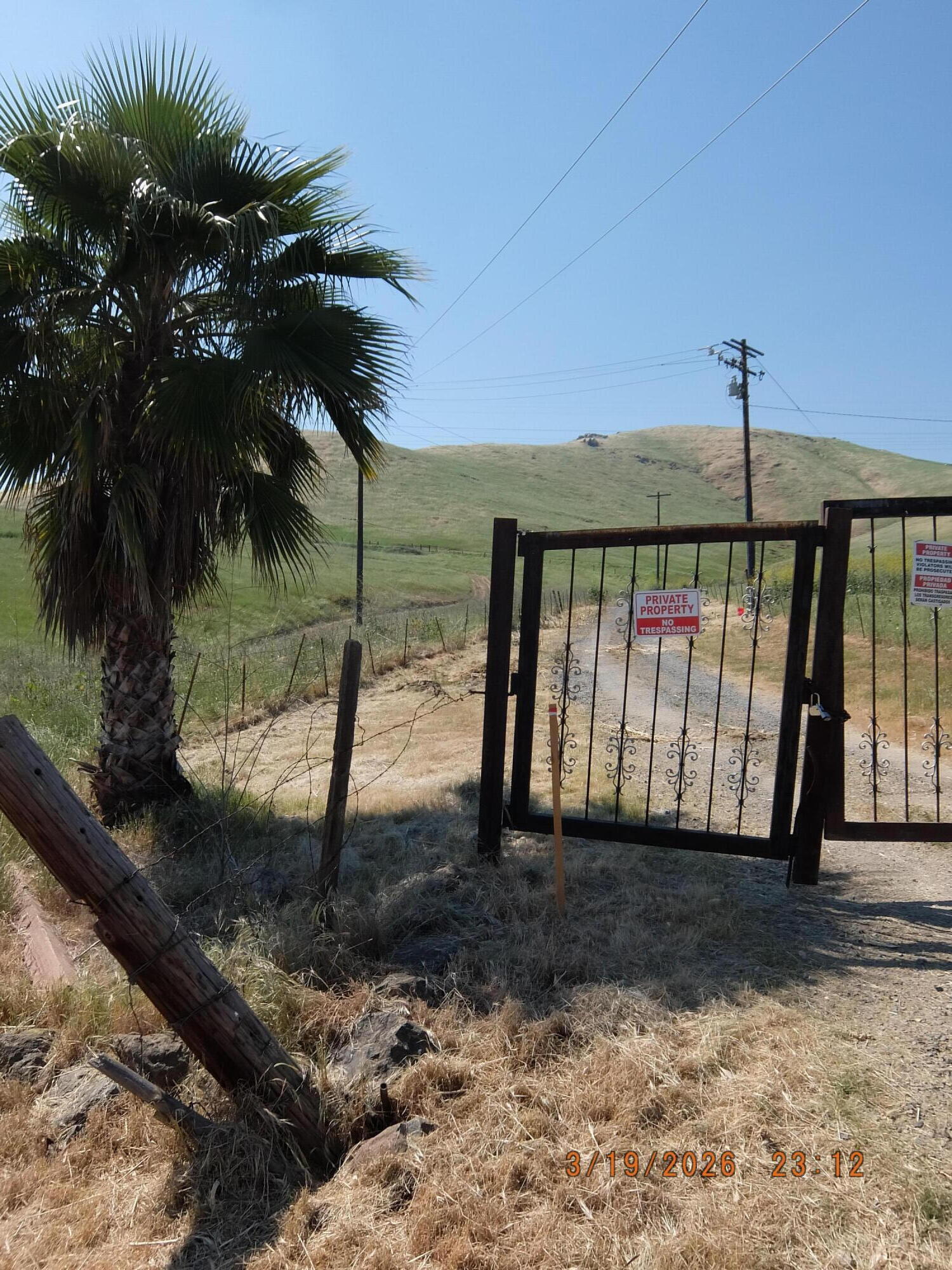 28800 Worth Dr, Porterville, CA 93257