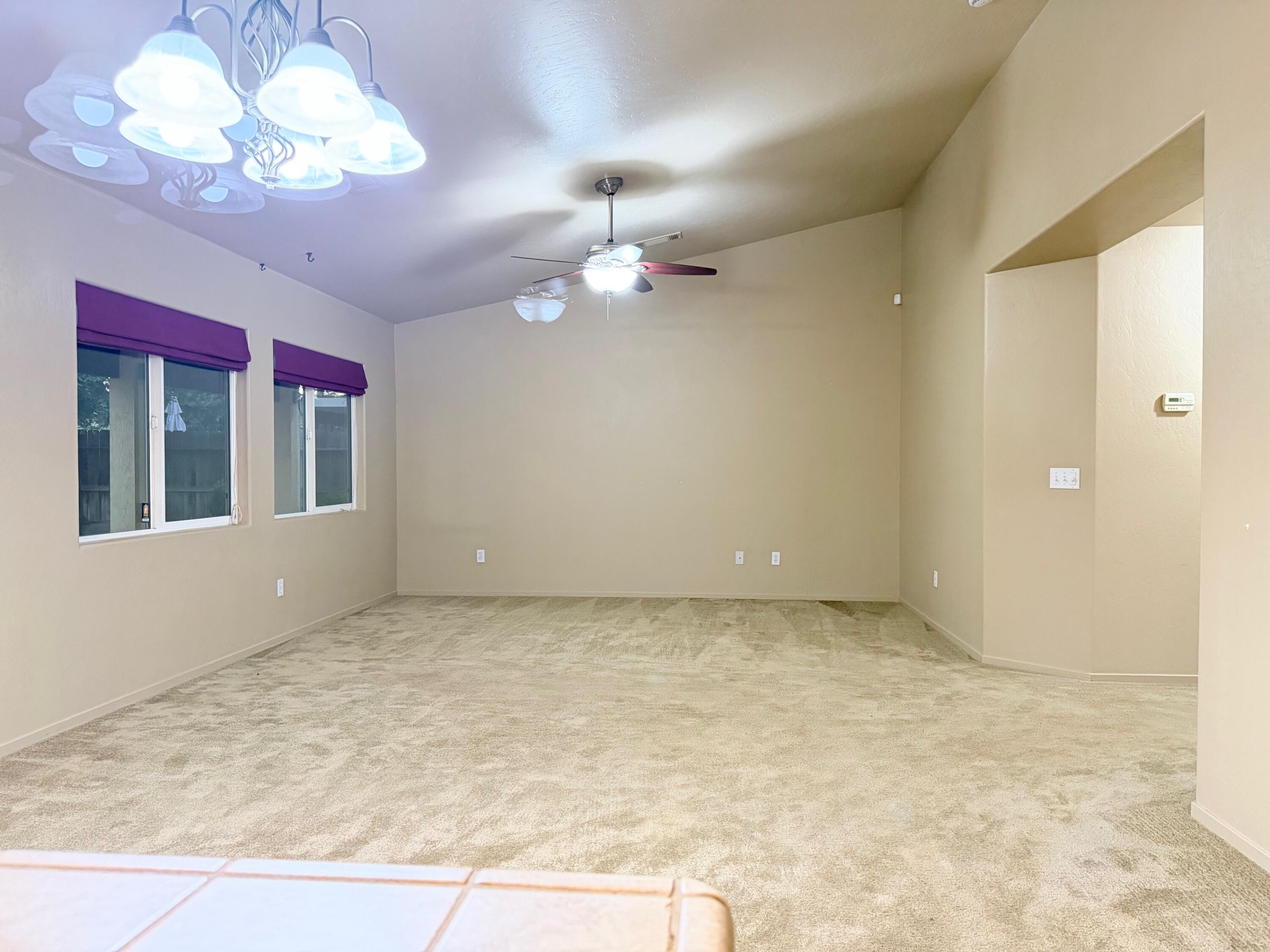 2499 Tempranillo Dr, Tulare, CA 93274