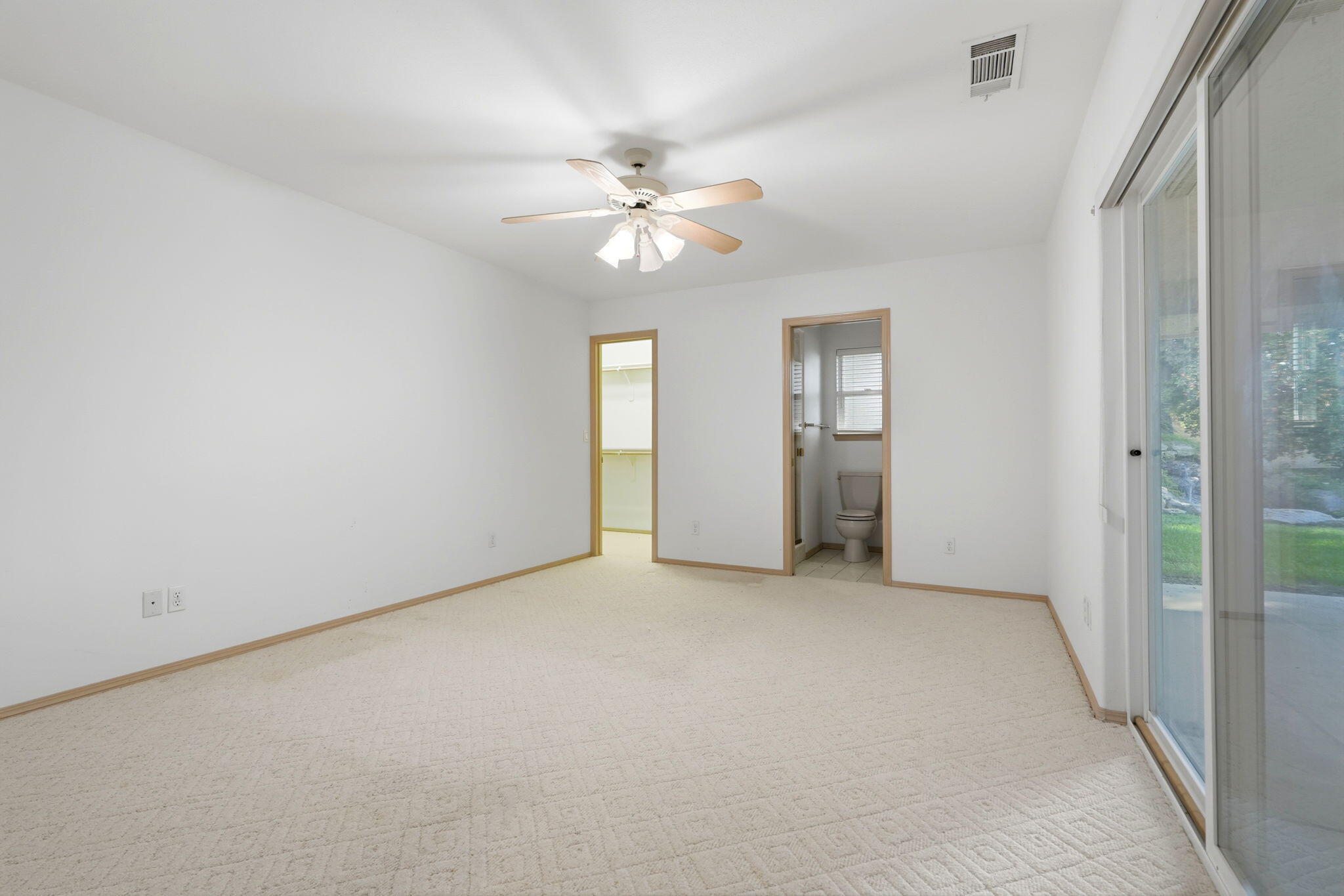 3403 E Vassar Ct, Visalia, CA 93292