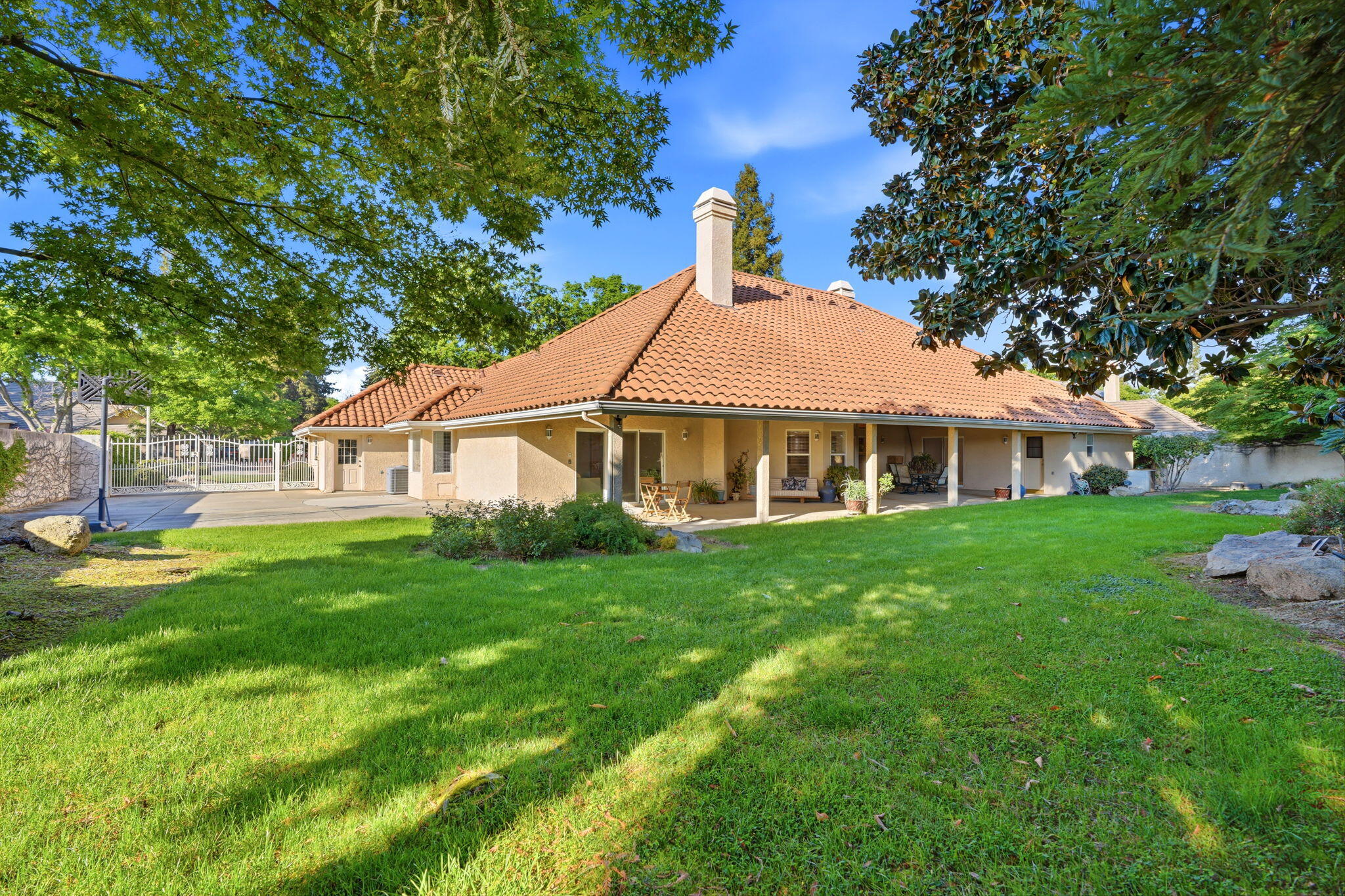 3403 E Vassar Ct, Visalia, CA 93292