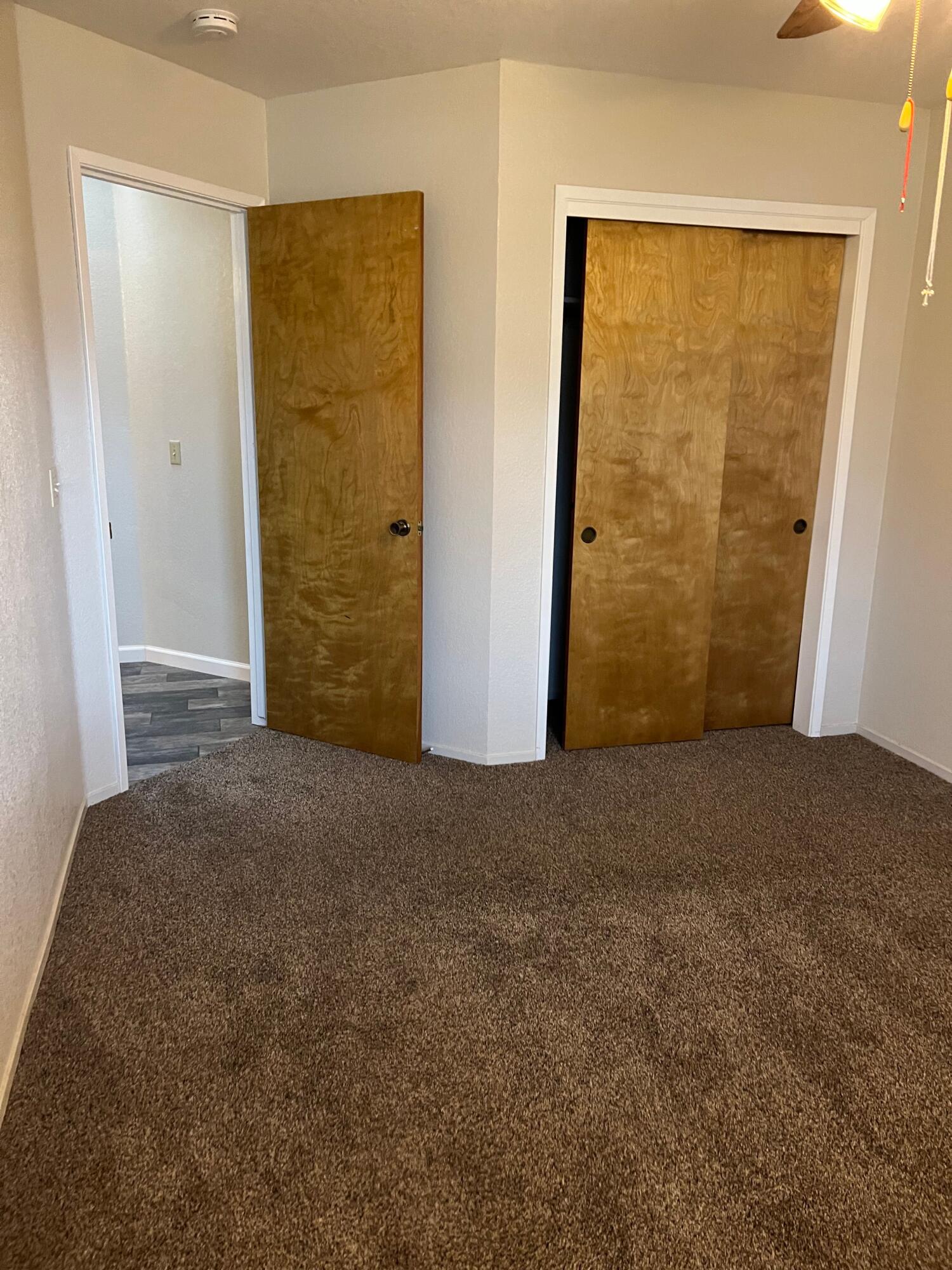 576 S Aronian St, Tulare, CA 93274