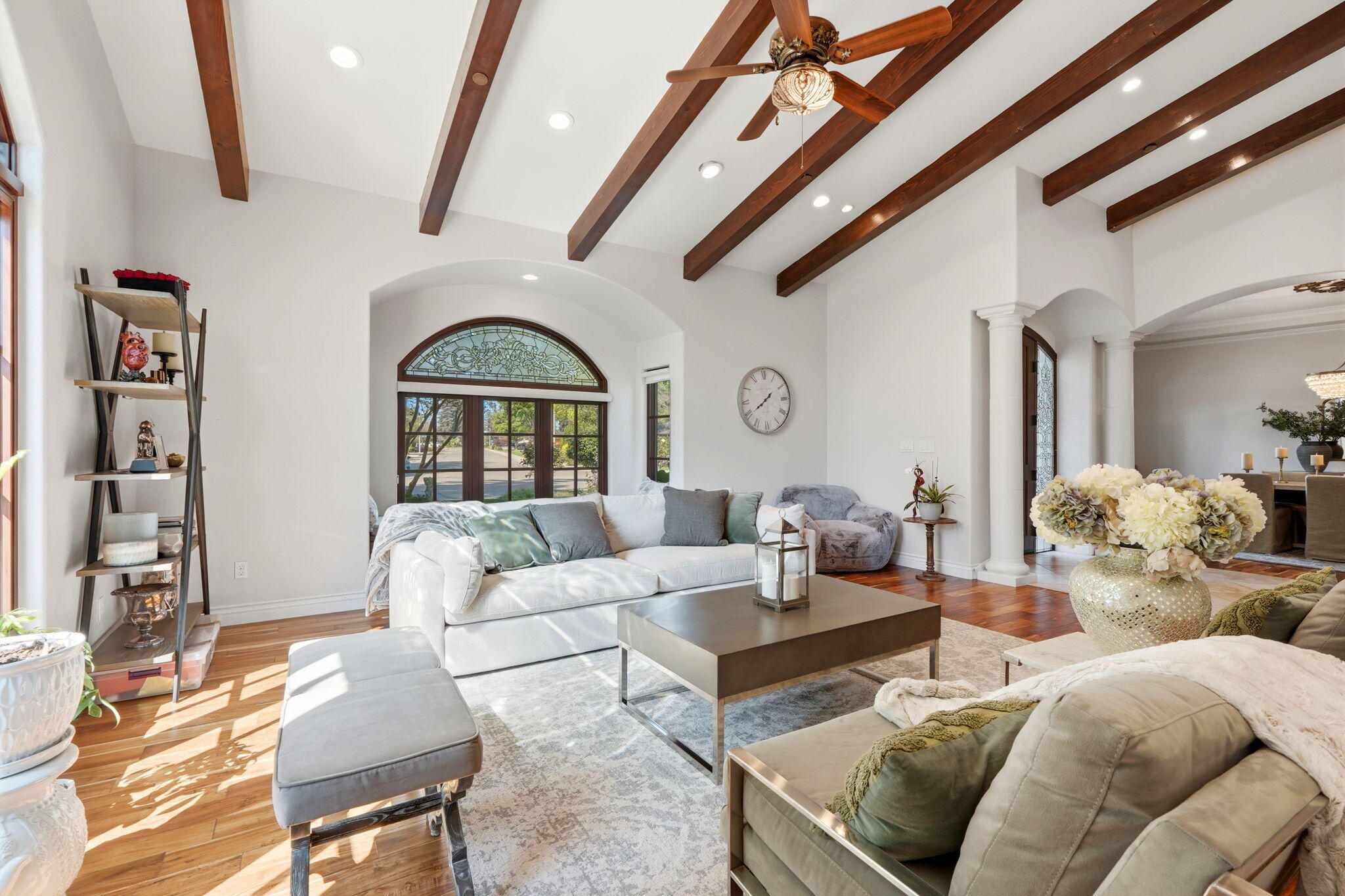 3939 W W Robinwood Ct, Visalia, CA 93291