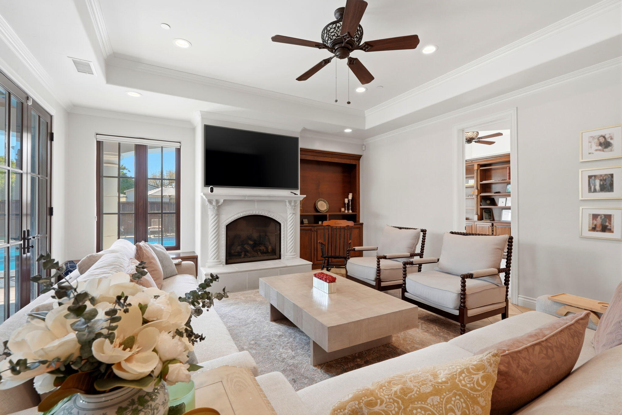 3939 W W Robinwood Ct, Visalia, CA 93291