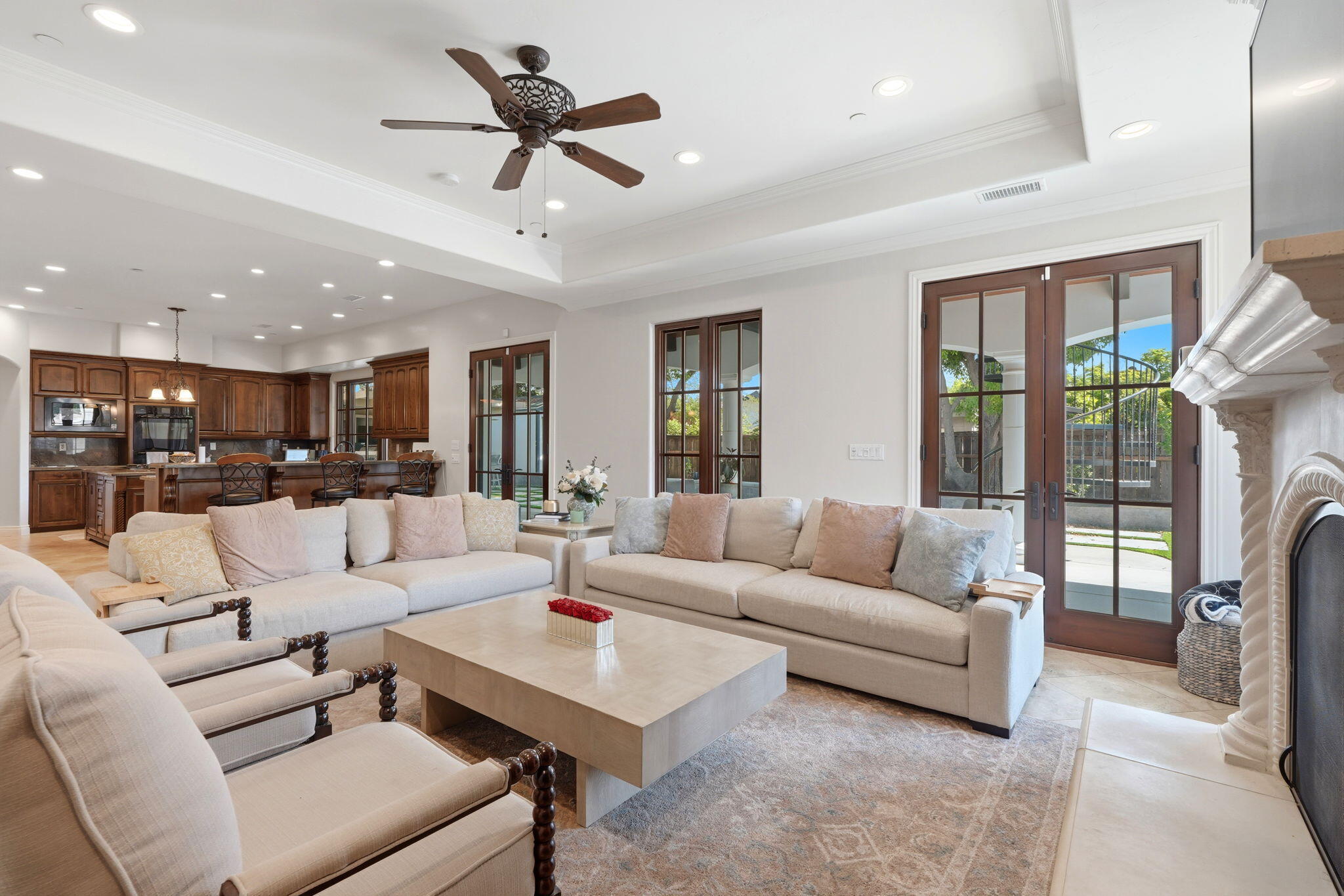 3939 W W Robinwood Ct, Visalia, CA 93291