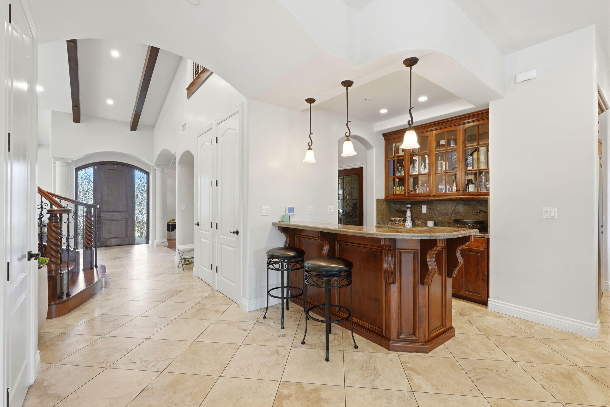 3939 W W Robinwood Ct, Visalia, CA 93291