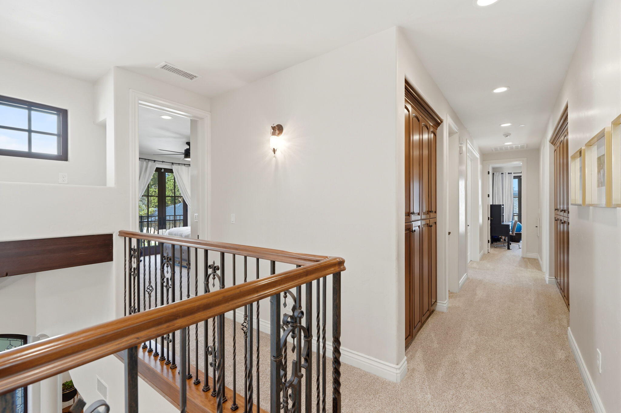 3939 W W Robinwood Ct, Visalia, CA 93291