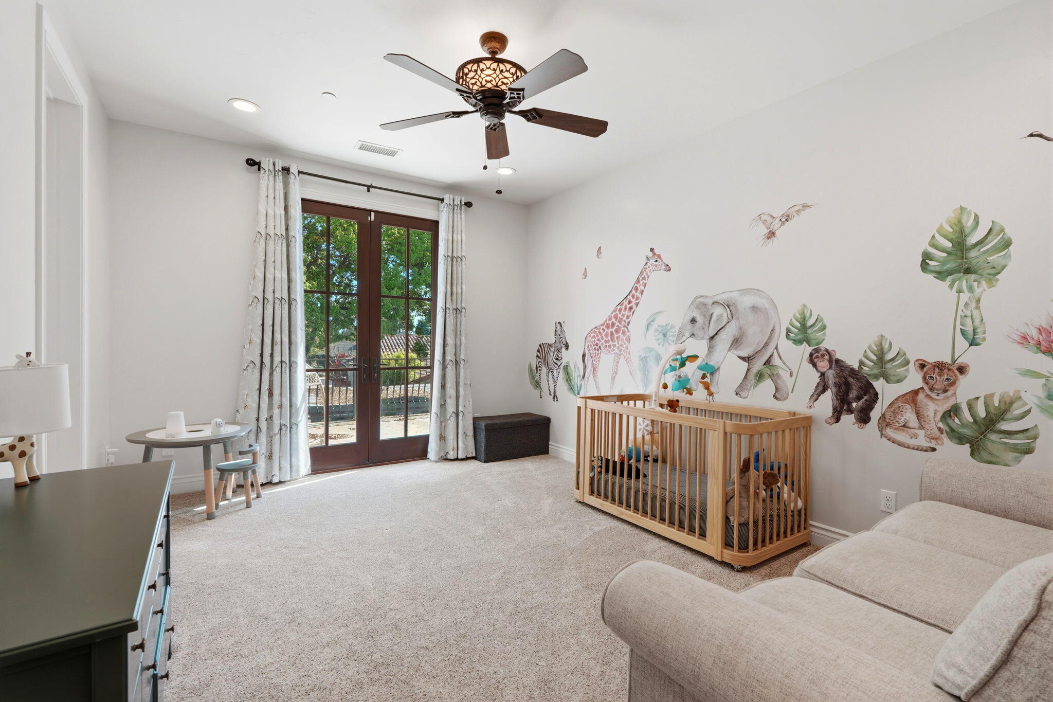 3939 W W Robinwood Ct, Visalia, CA 93291