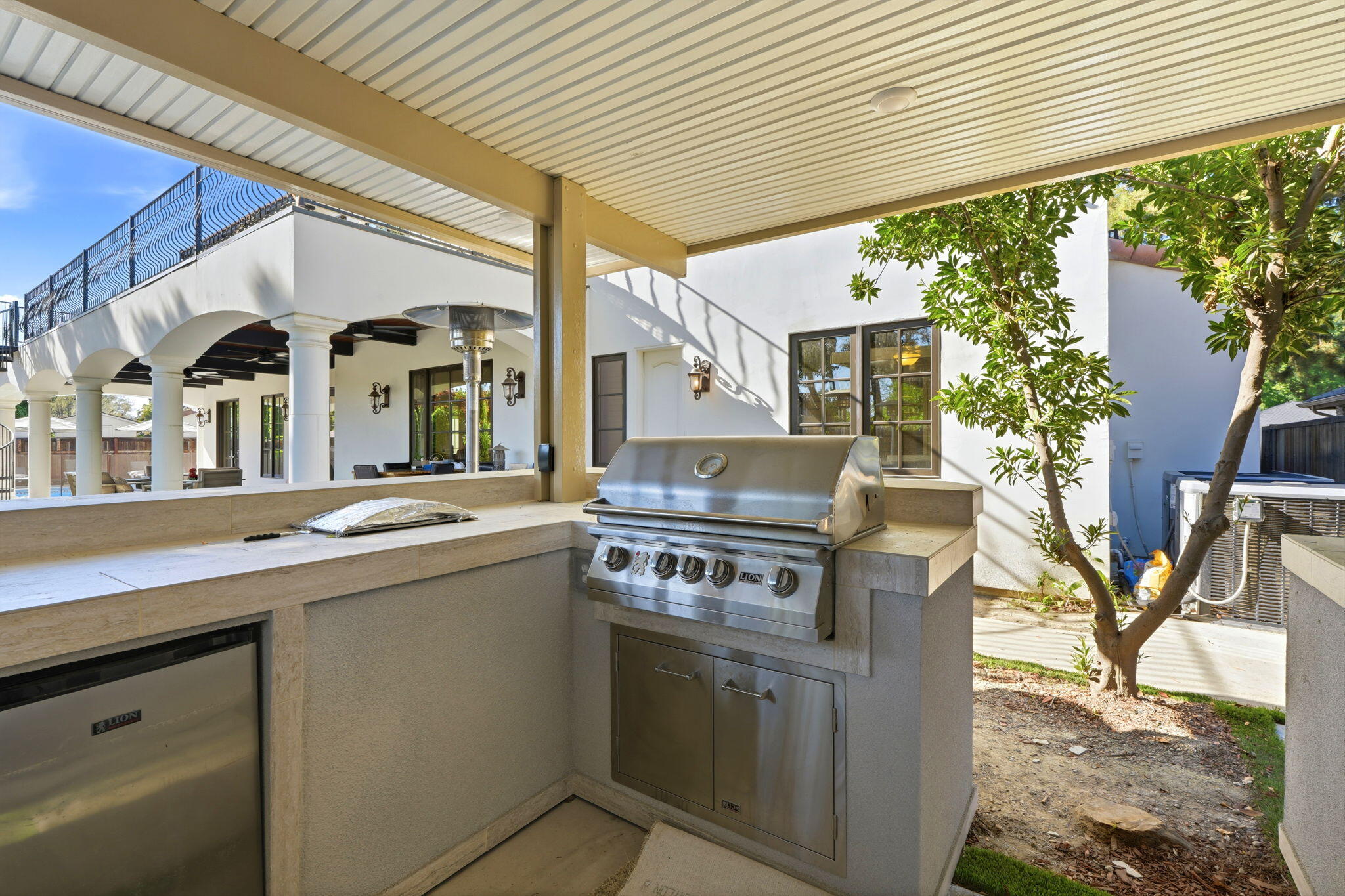 3939 W W Robinwood Ct, Visalia, CA 93291