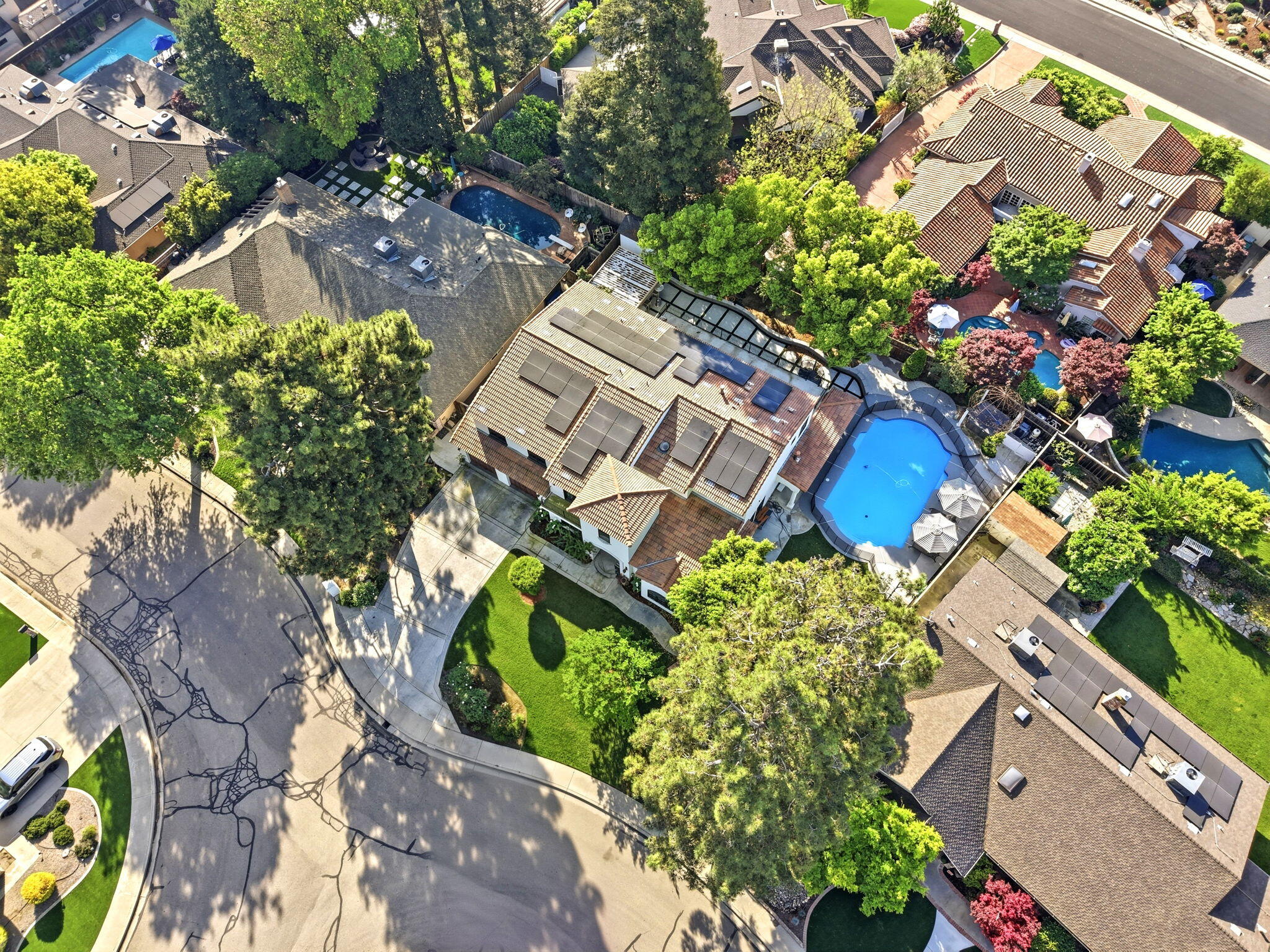 3939 W W Robinwood Ct, Visalia, CA 93291