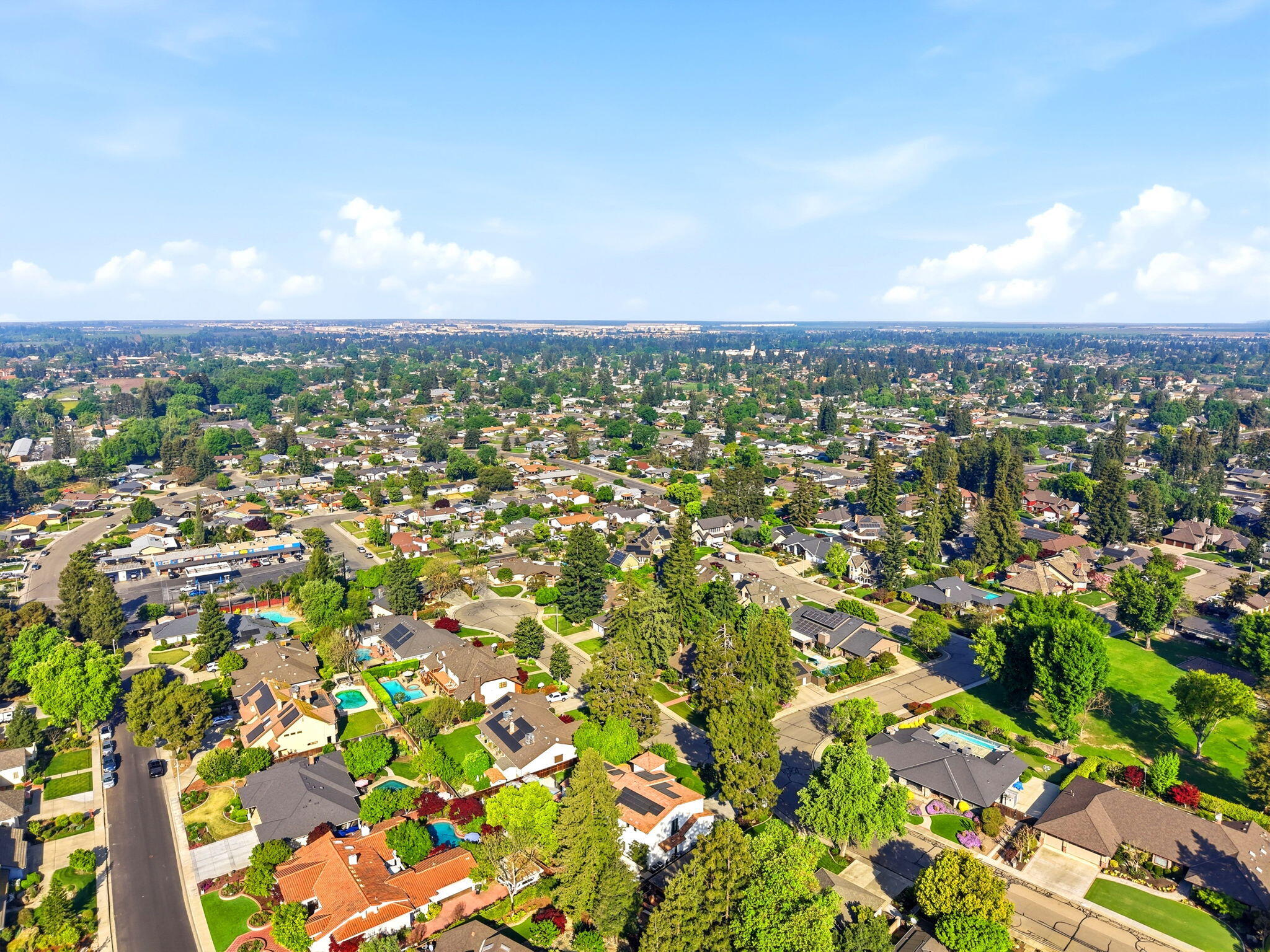 3939 W W Robinwood Ct, Visalia, CA 93291