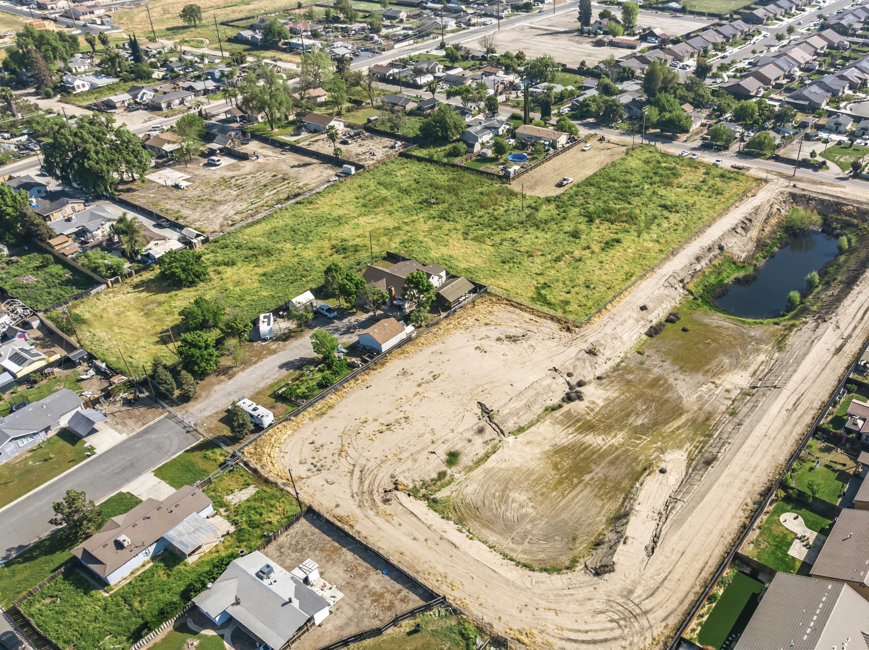 2705 S Burke St, Visalia, CA 93292