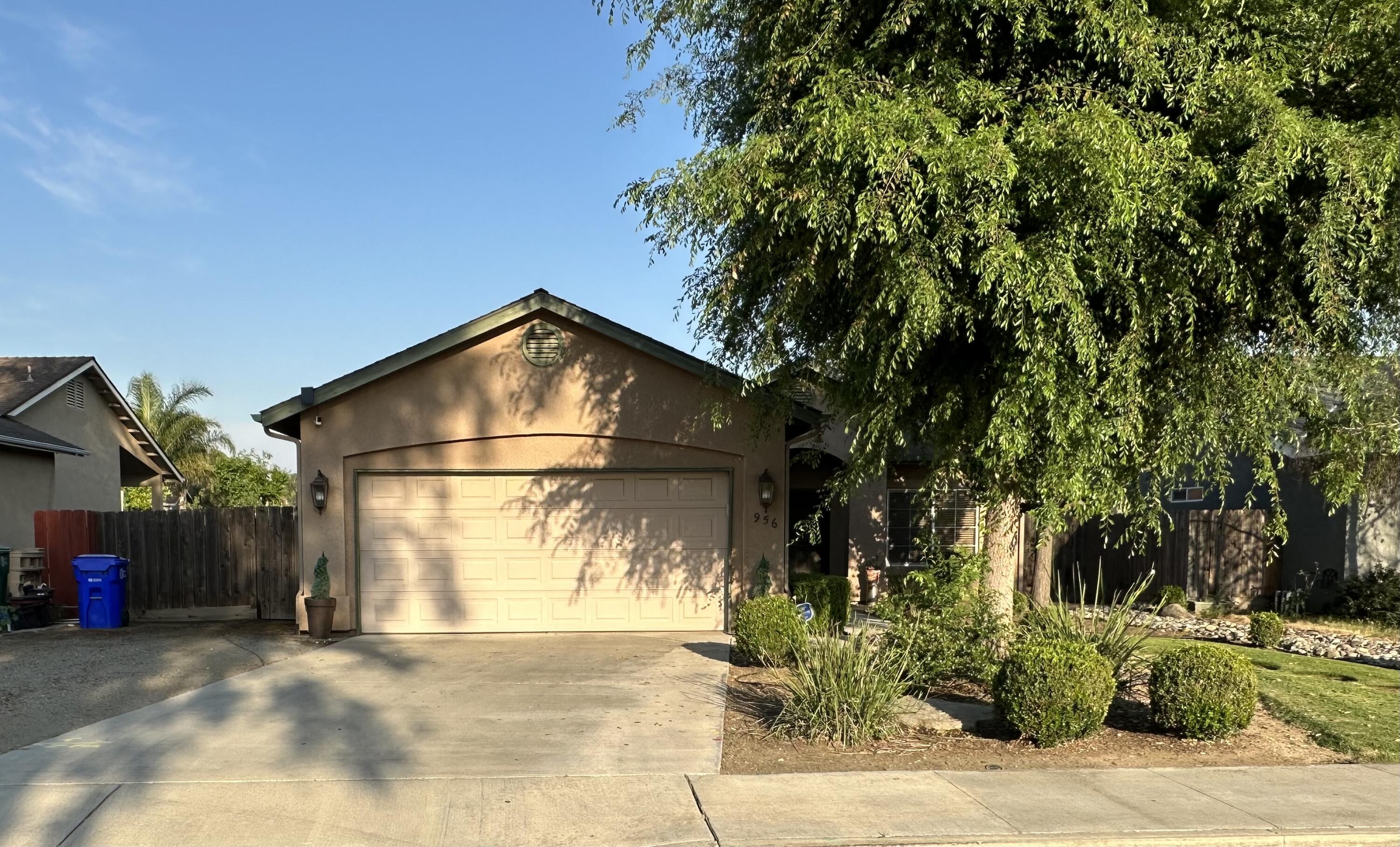 956 N Villa, Porterville, CA 93257