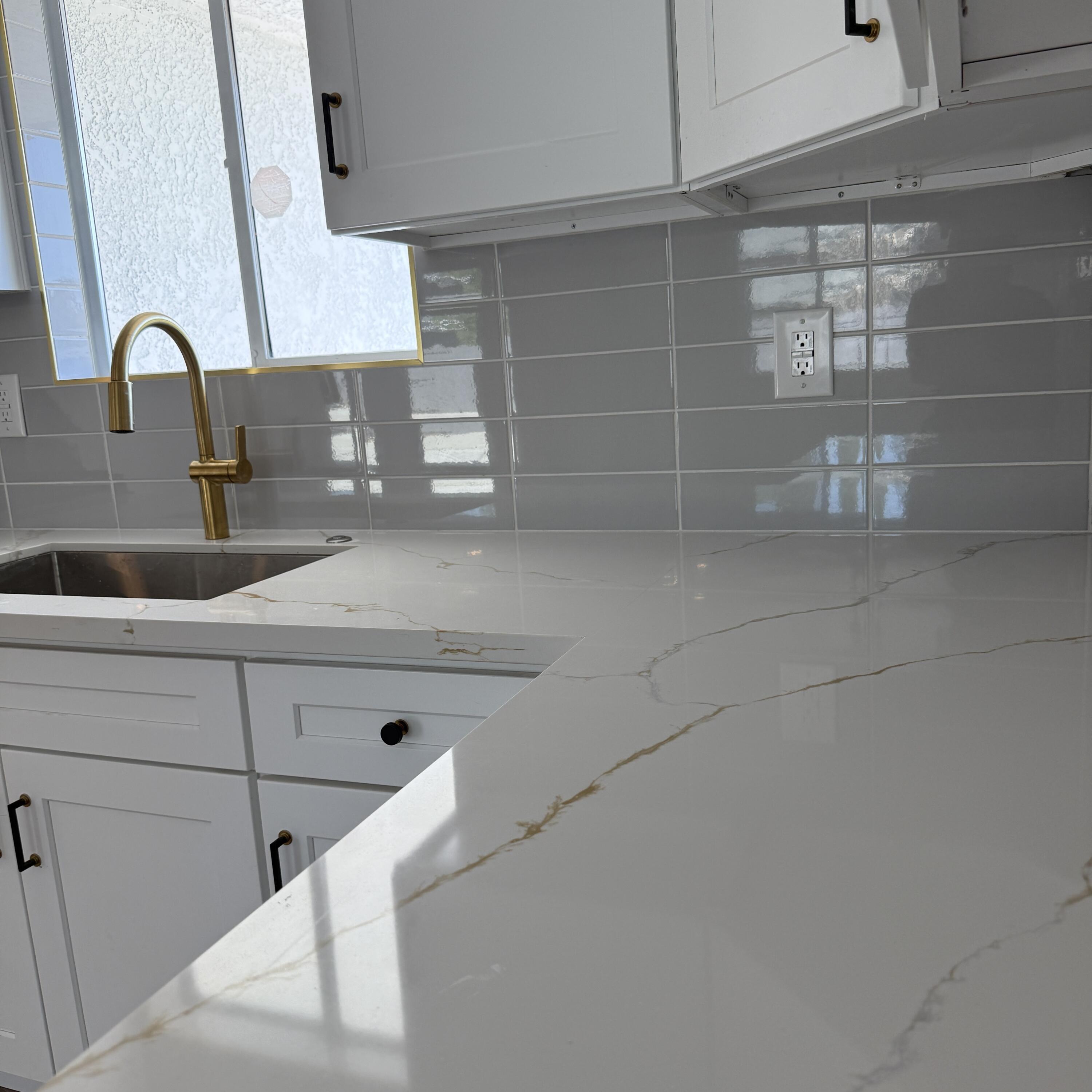 1690 W Kanai Ave, Porterville, CA 93257