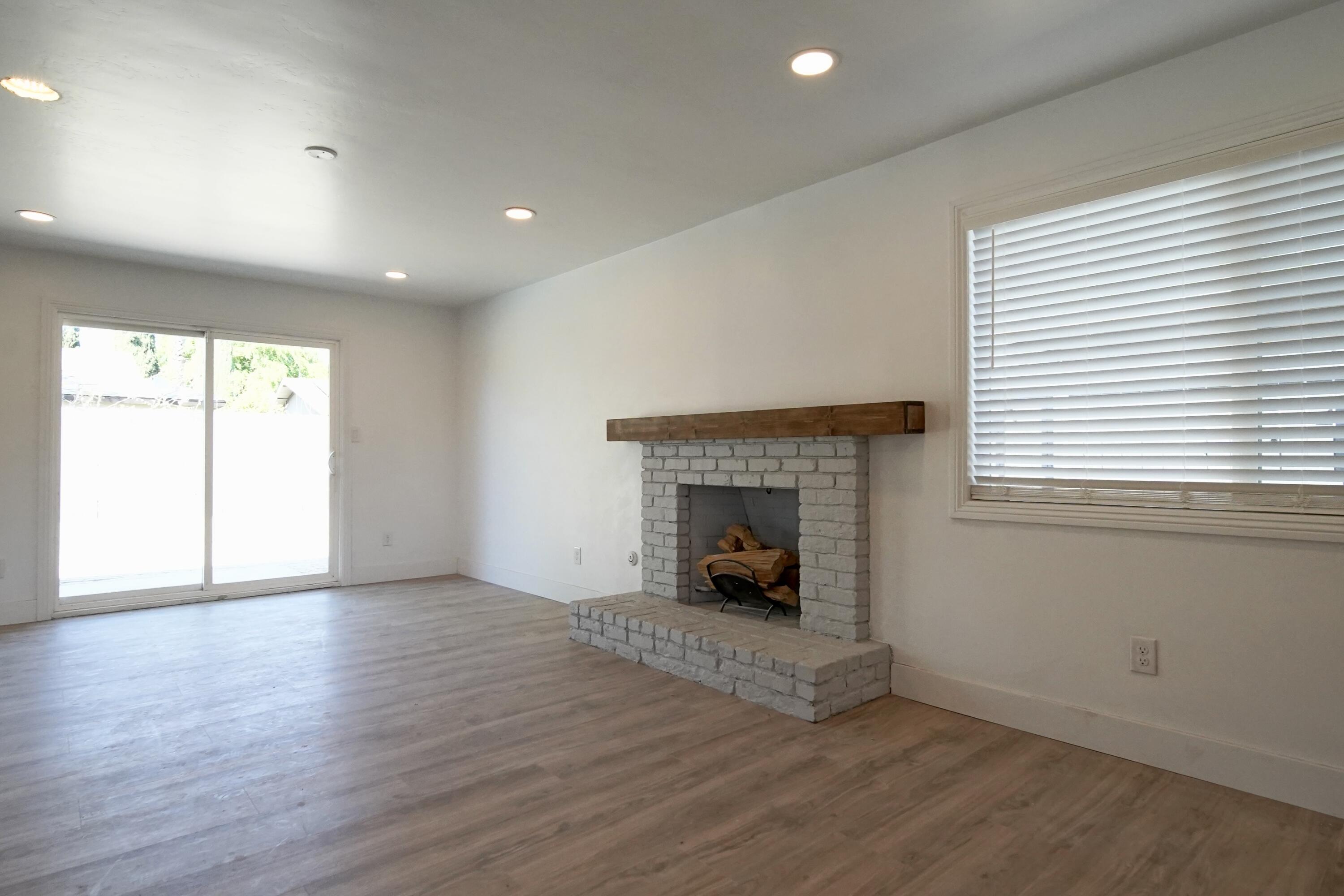 1690 W Kanai Ave, Porterville, CA 93257