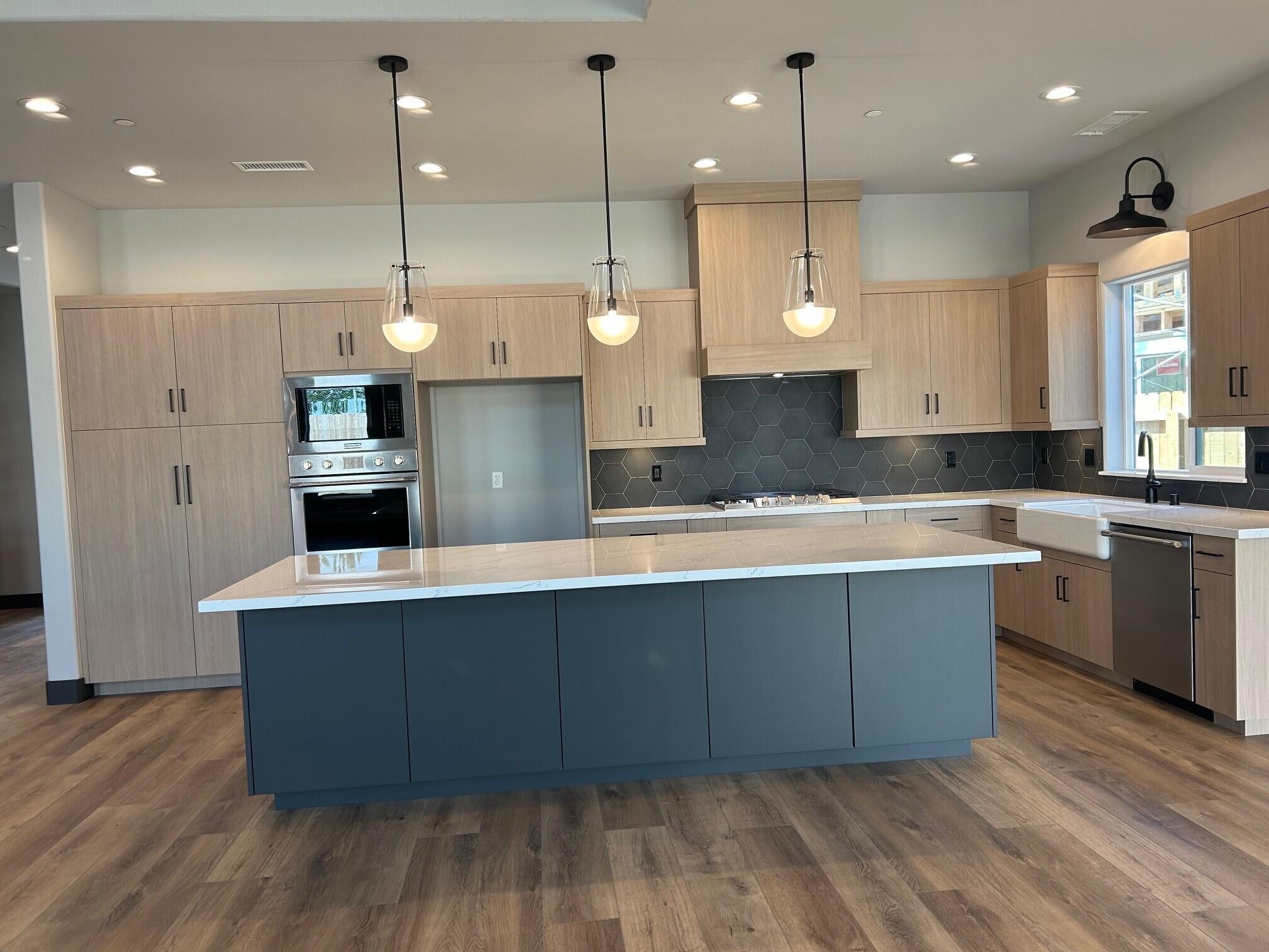 2838 Hidden Cove, Tulare, CA 93274