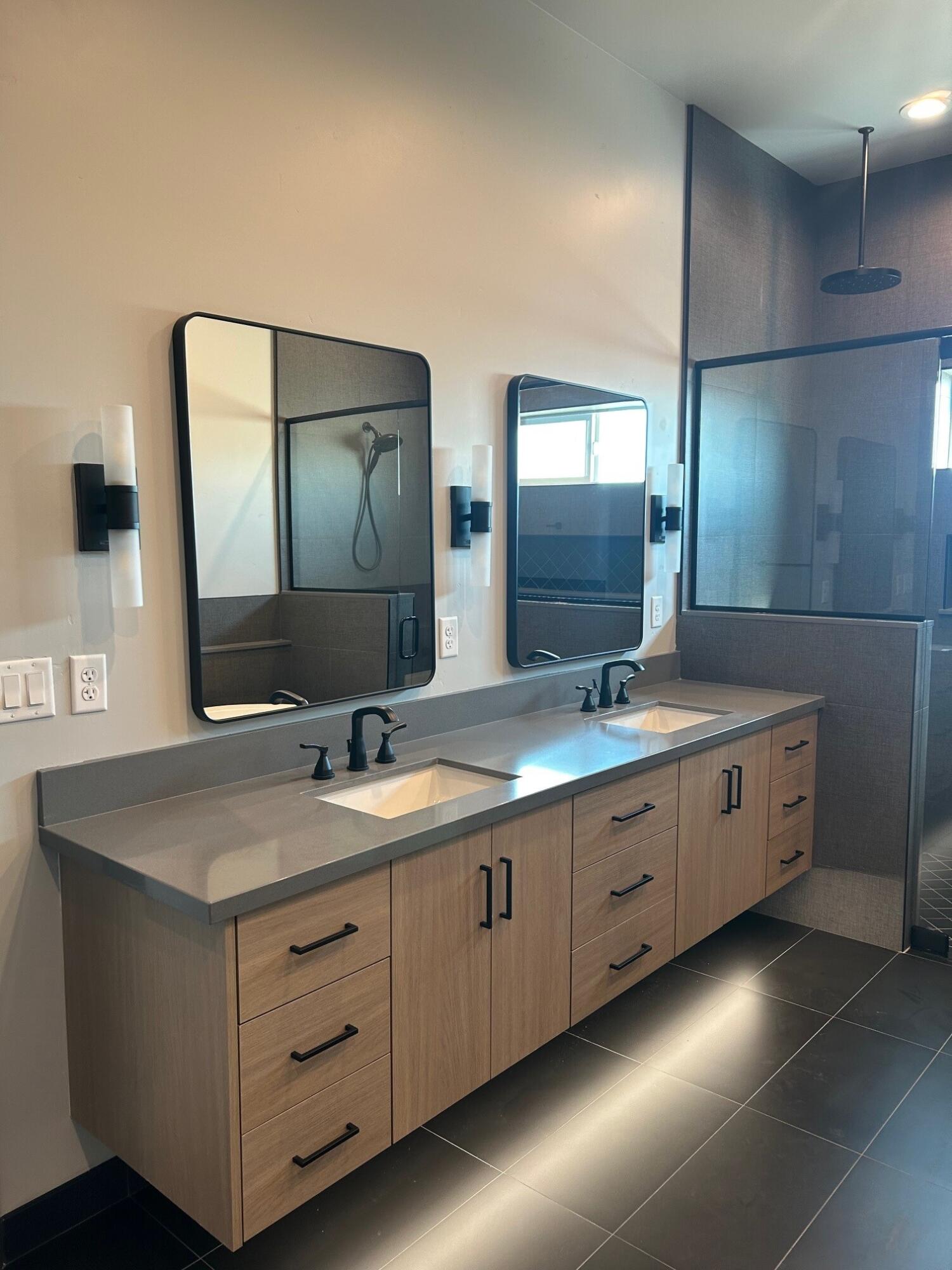 2838 Hidden Cove, Tulare, CA 93274