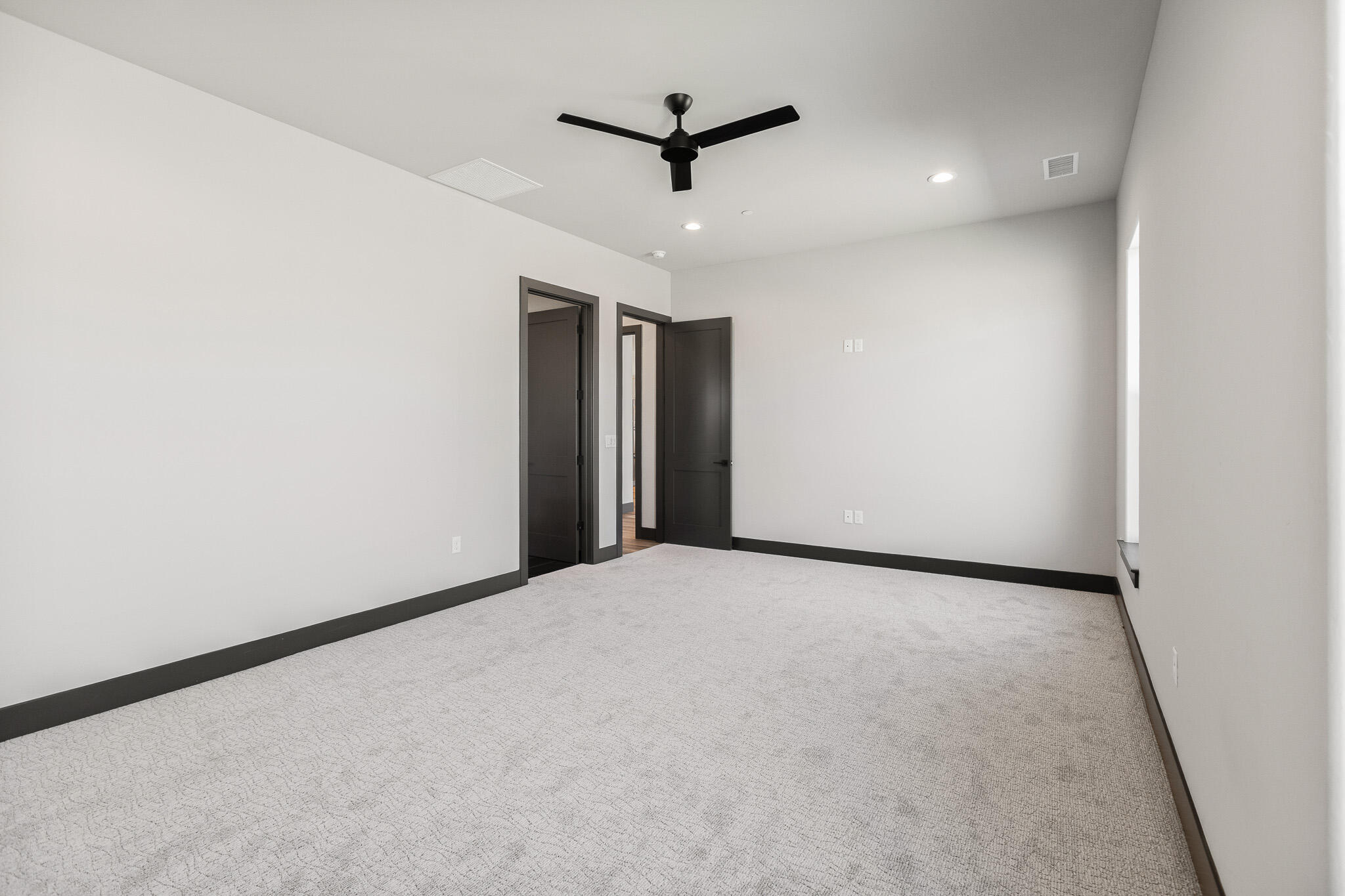 2838 Hidden Cove, Tulare, CA 93274