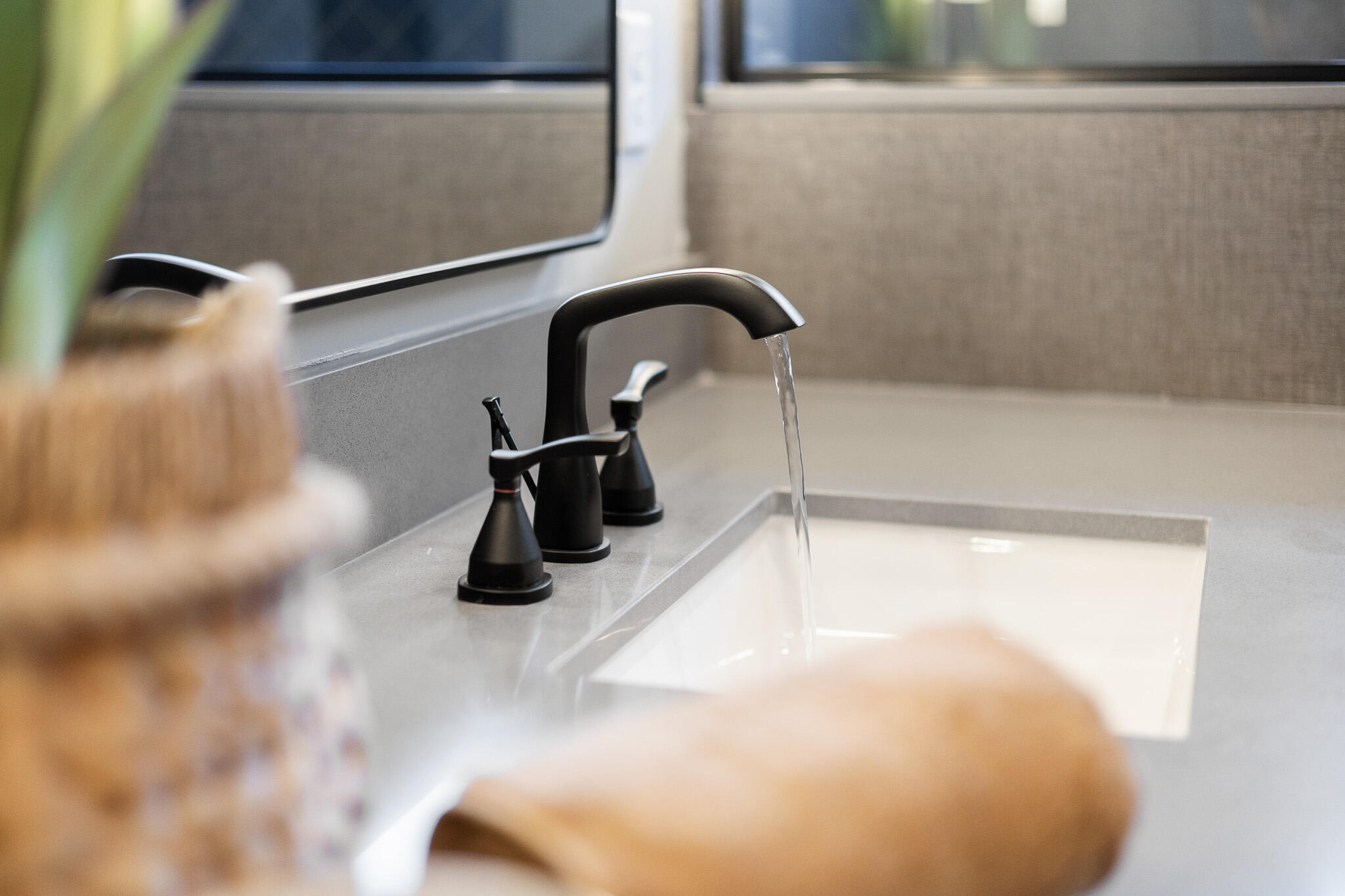 2838 Hidden Cove, Tulare, CA 93274