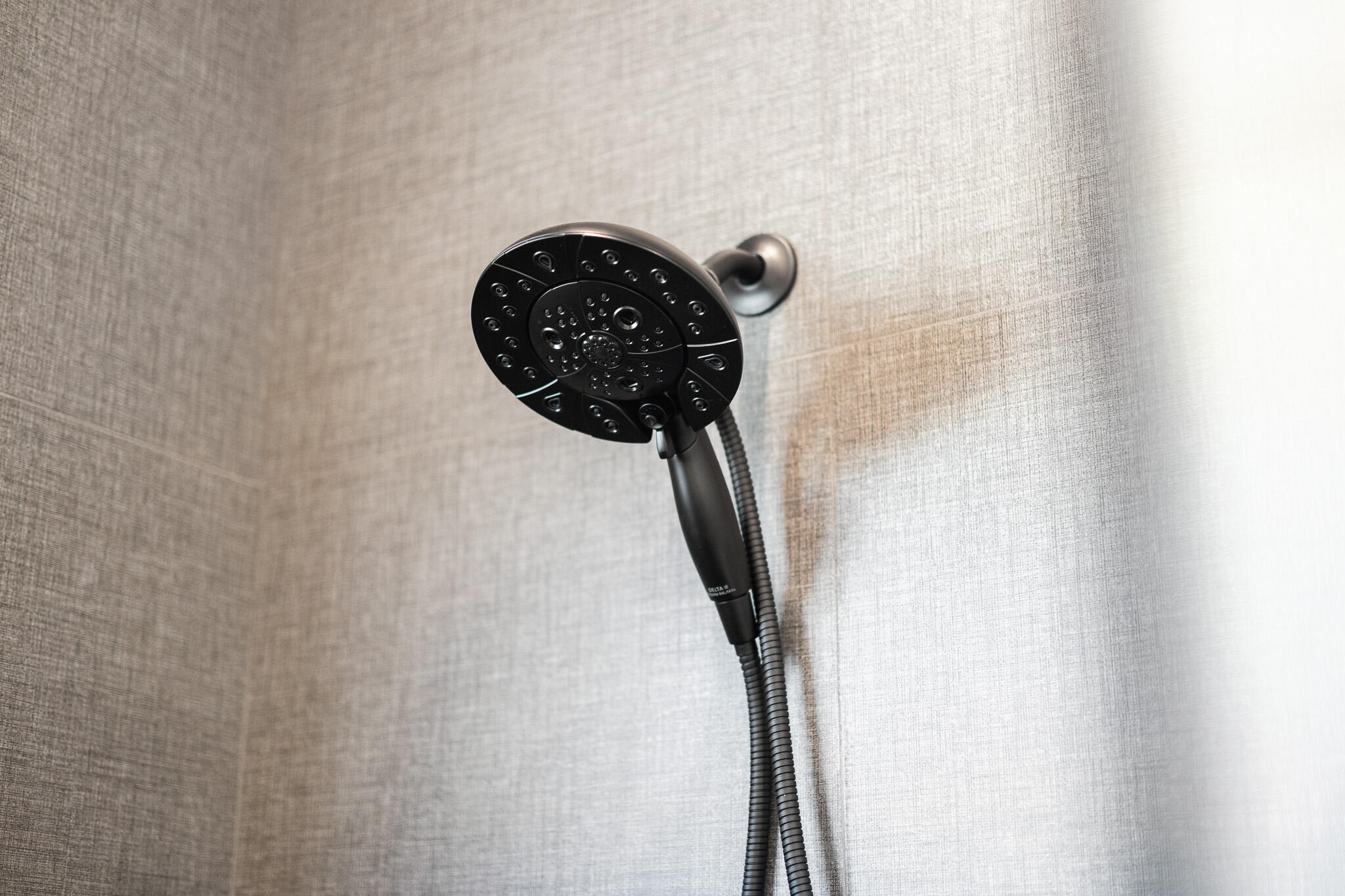 2838 Hidden Cove, Tulare, CA 93274