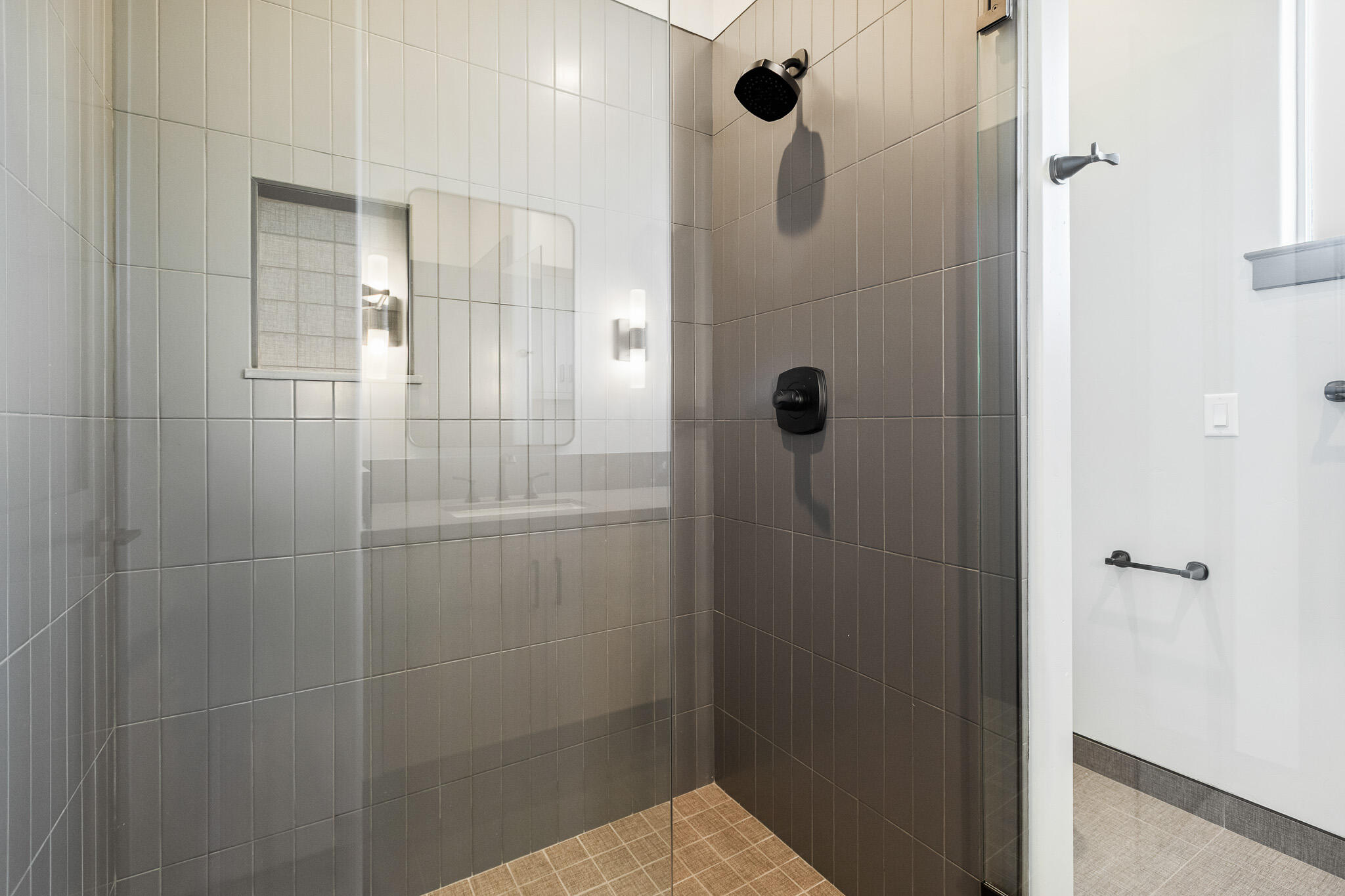 2838 Hidden Cove, Tulare, CA 93274