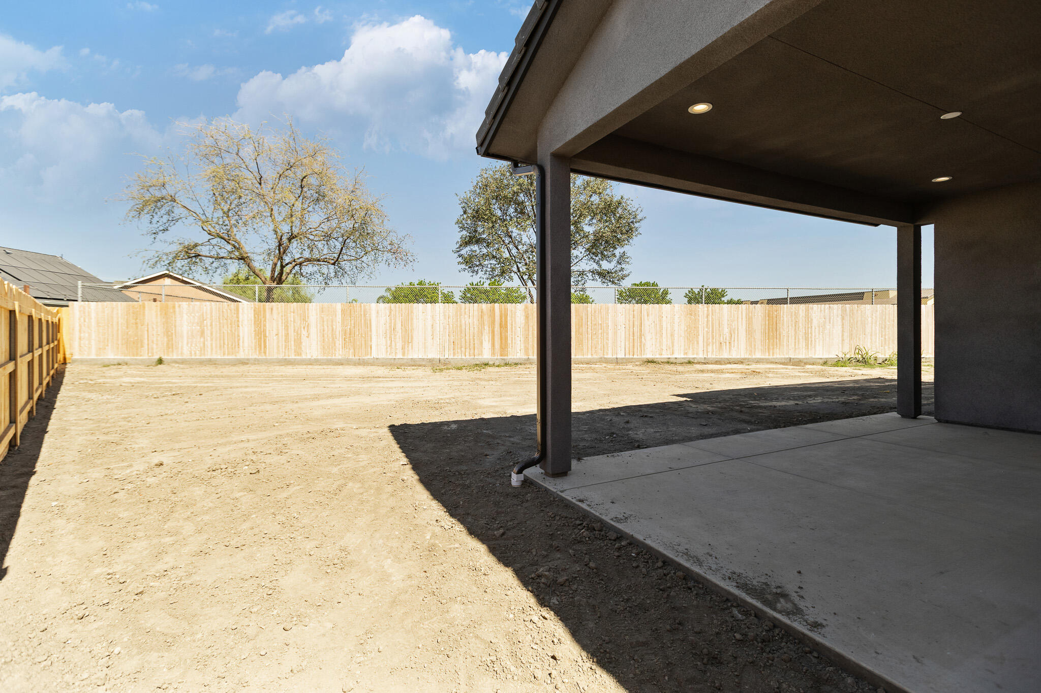 2838 Hidden Cove, Tulare, CA 93274