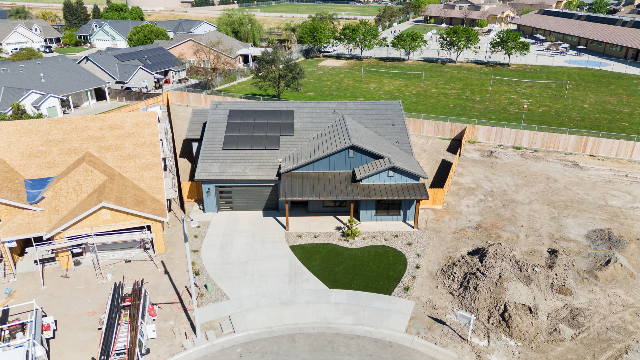 2838 Hidden Cove, Tulare, CA 93274