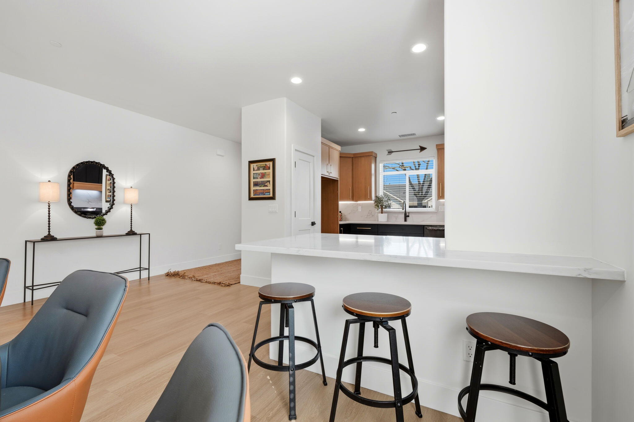 1370 Meadow Ave, Exeter, CA 93221