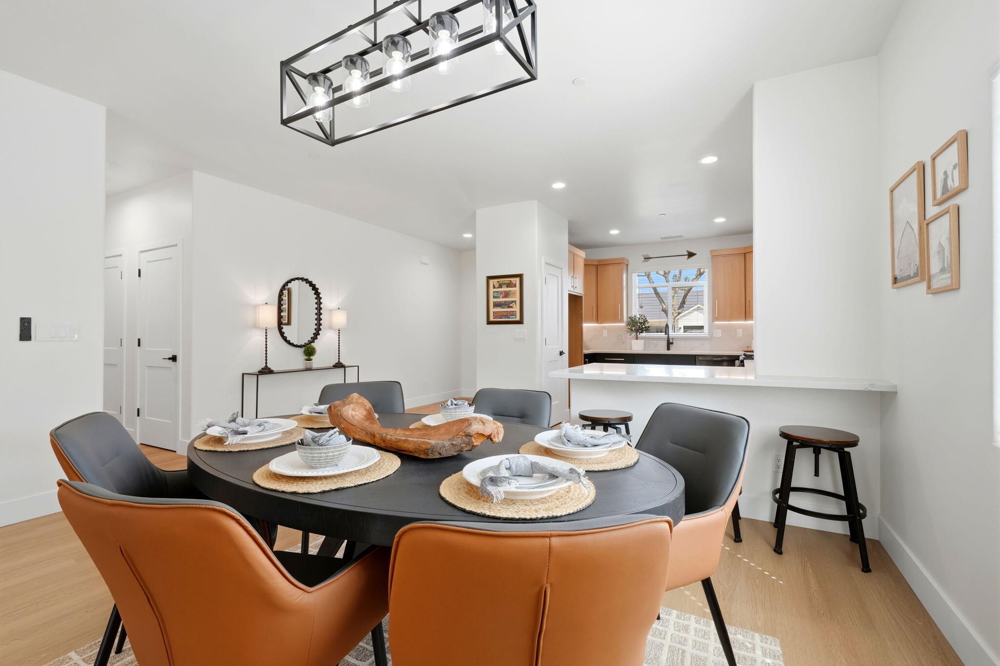 1370 Meadow Ave, Exeter, CA 93221