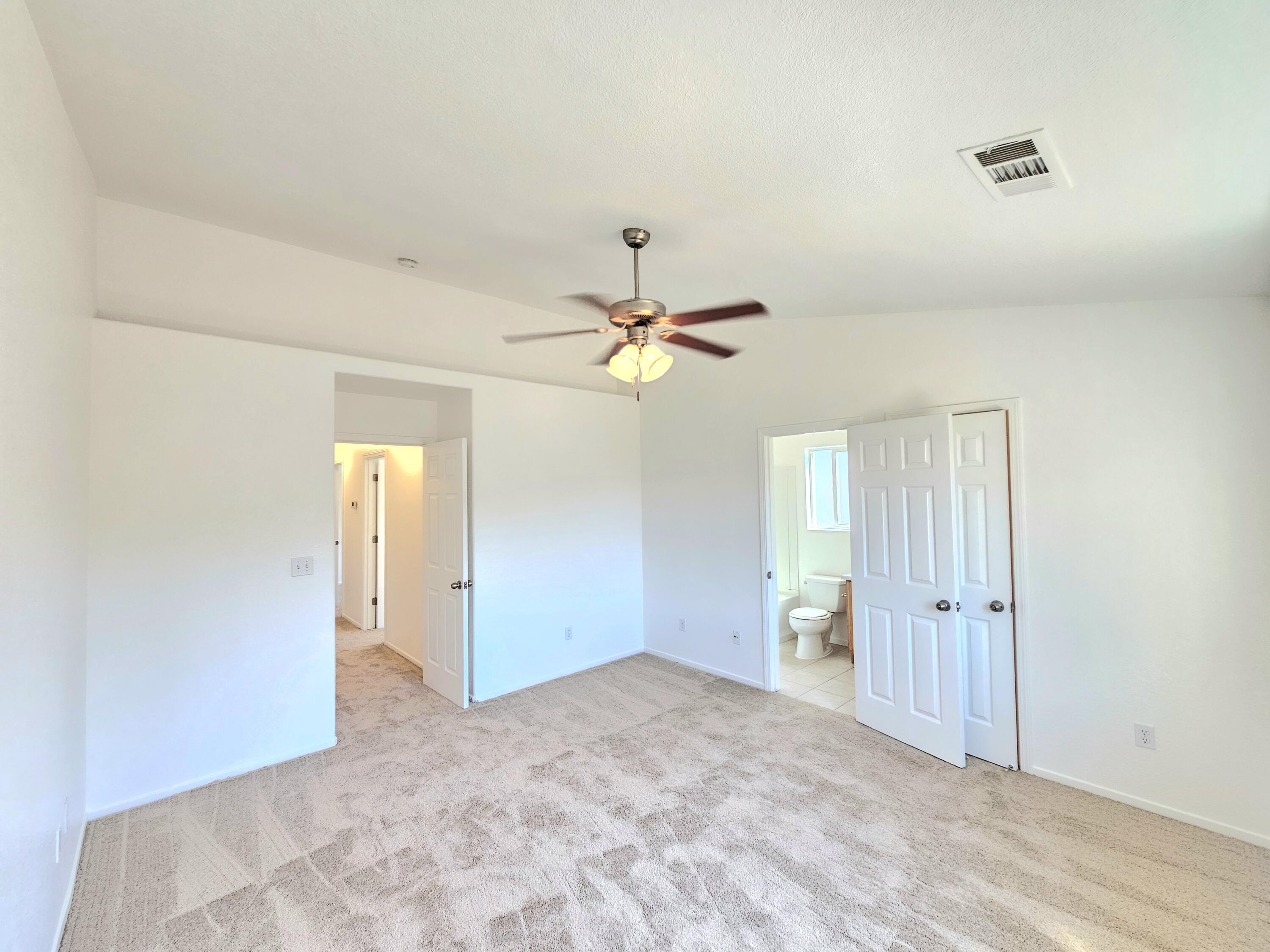 211 Yellowstone St, Tulare, CA 93274