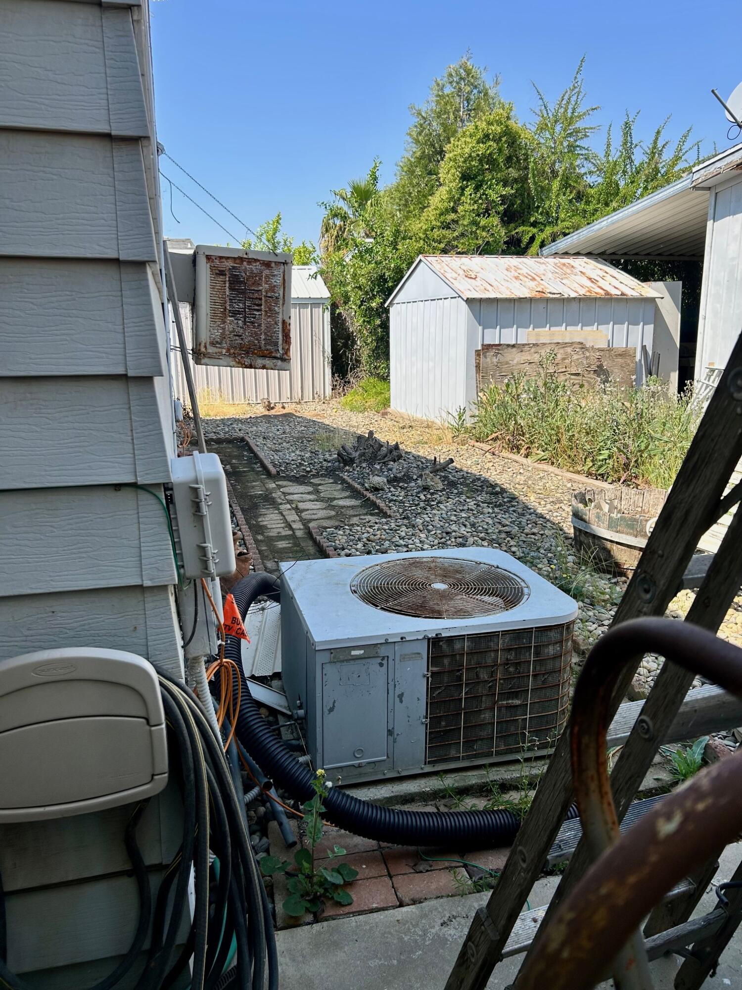 314 N Albert Ave #80, Exeter, CA 93221