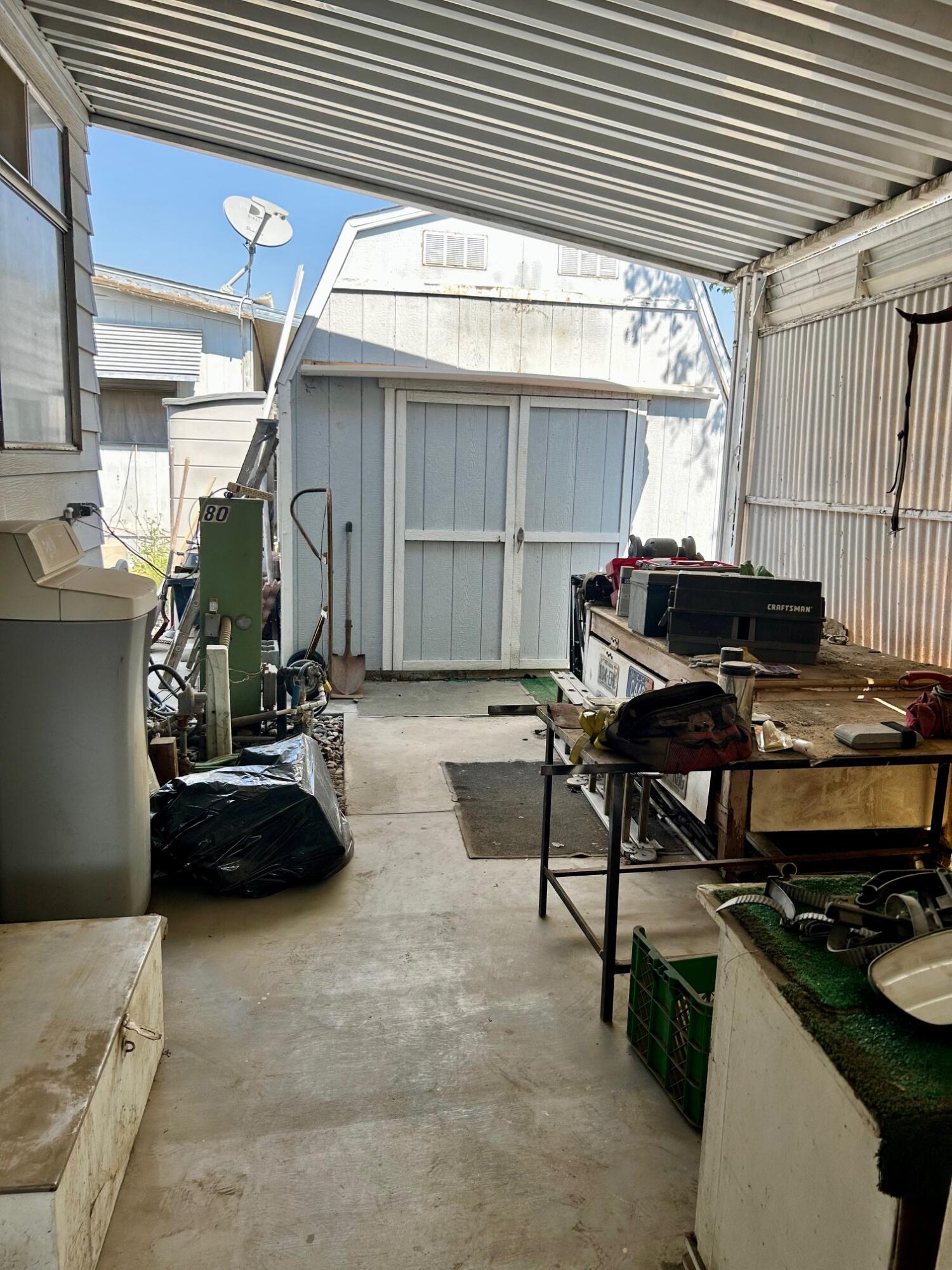 314 N Albert Ave #80, Exeter, CA 93221