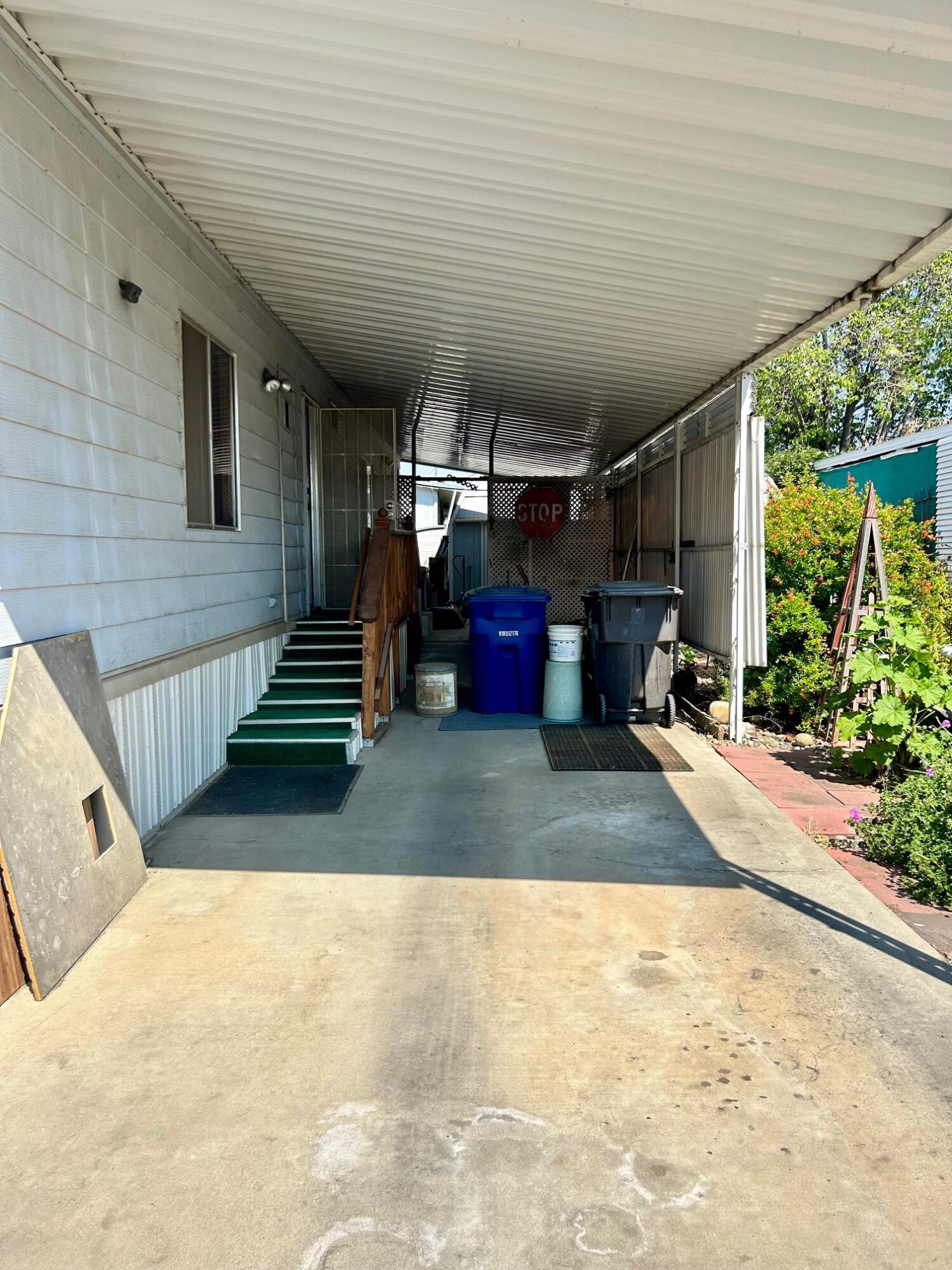 314 N Albert Ave #80, Exeter, CA 93221