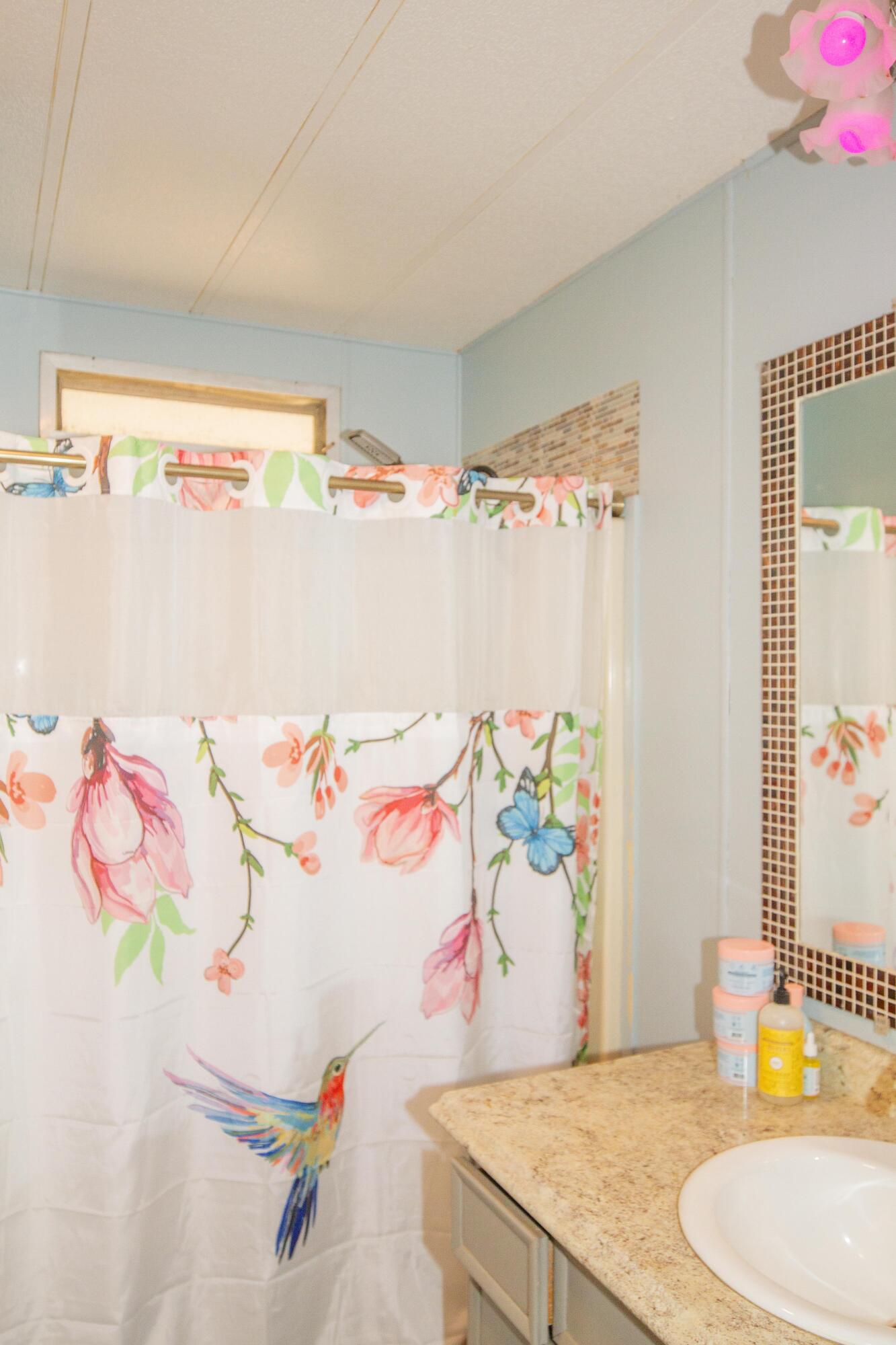 35032 George Smith Rd, Yokuts Valley, CA 93675