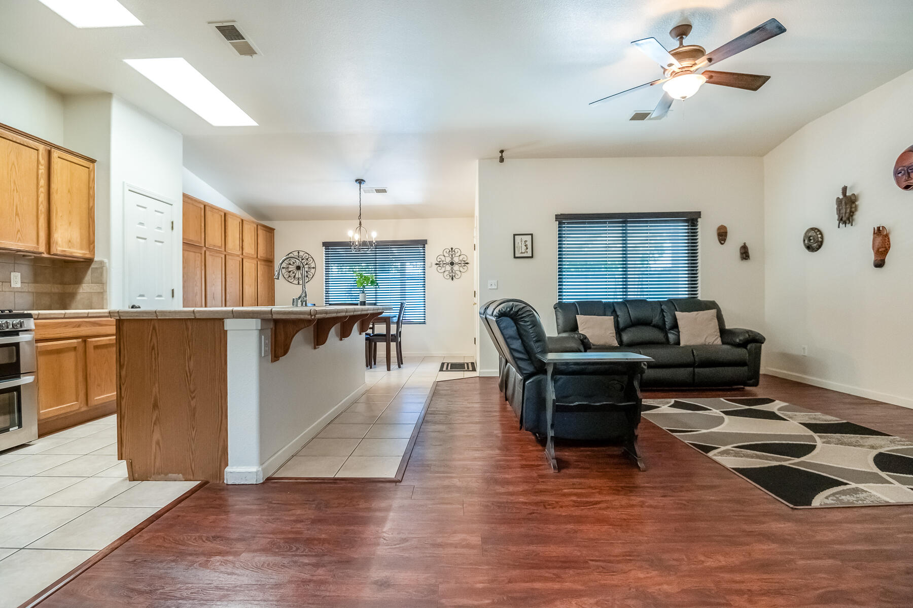 4633 W Cherry Ave, Visalia, CA 93277