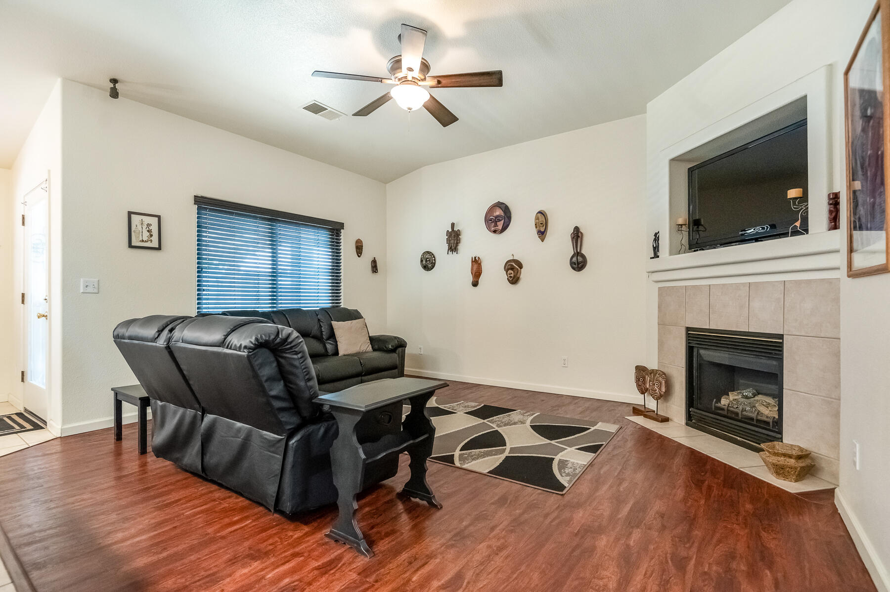 4633 W Cherry Ave, Visalia, CA 93277