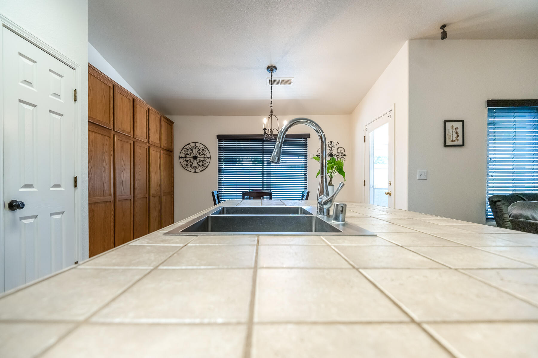 4633 W Cherry Ave, Visalia, CA 93277