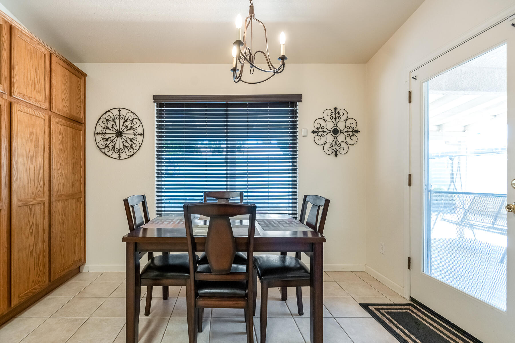 4633 W Cherry Ave, Visalia, CA 93277