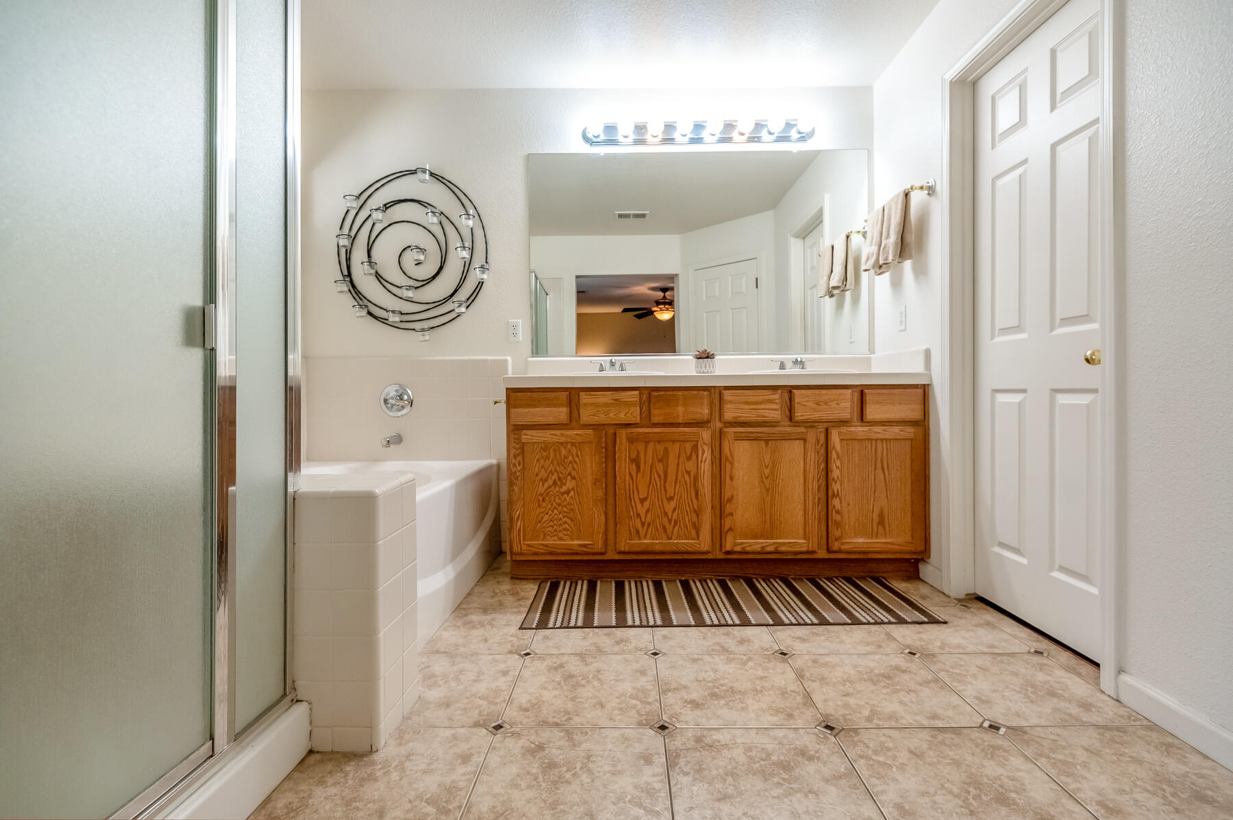 4633 W Cherry Ave, Visalia, CA 93277