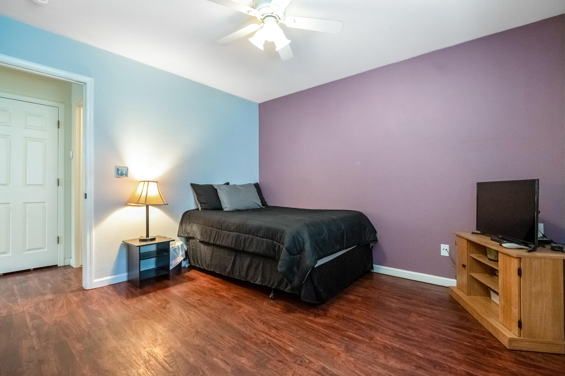 4633 W Cherry Ave, Visalia, CA 93277