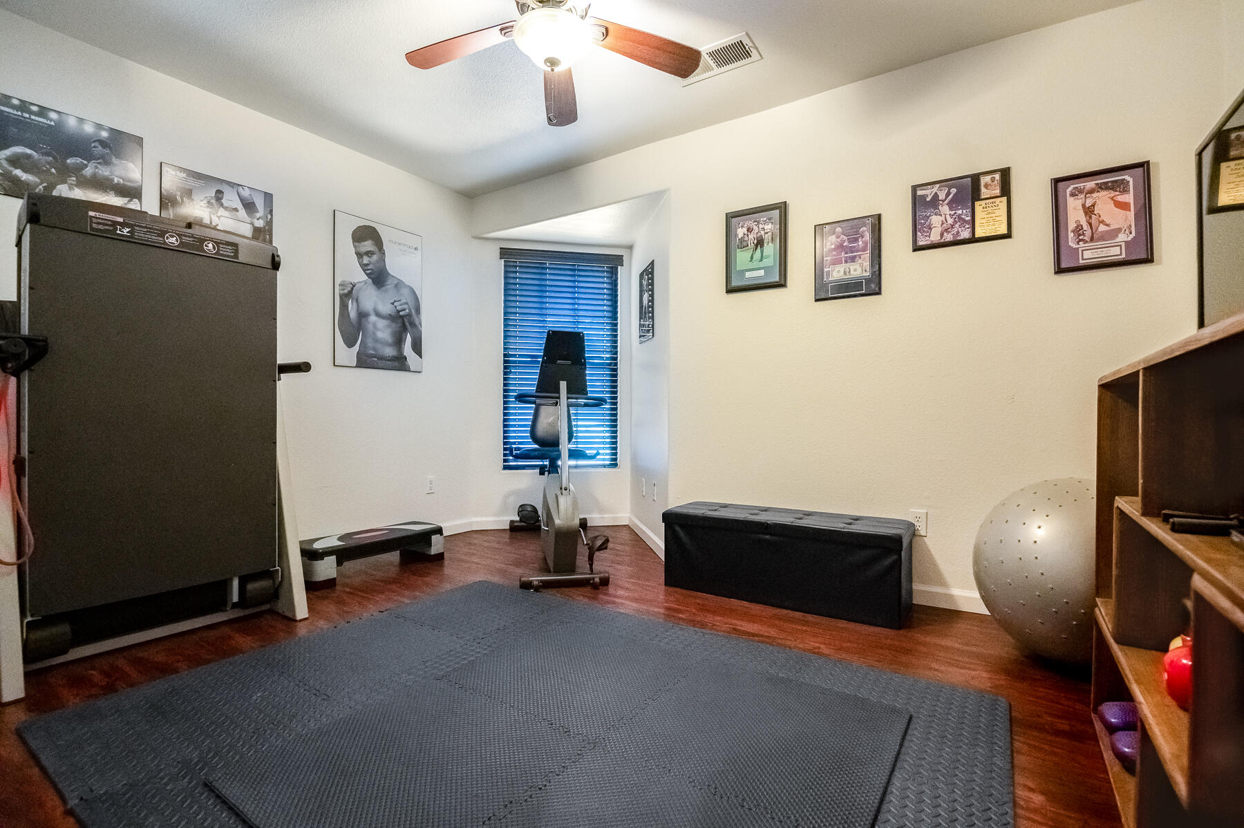 4633 W Cherry Ave, Visalia, CA 93277