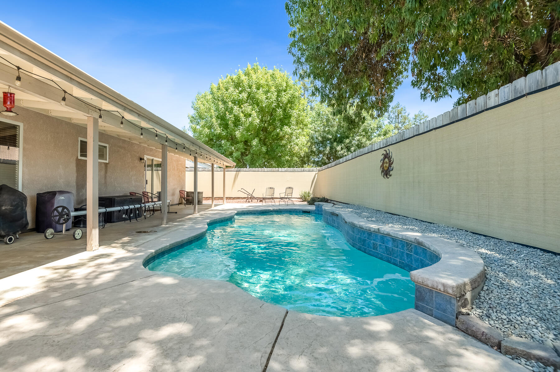 4633 W Cherry Ave, Visalia, CA 93277