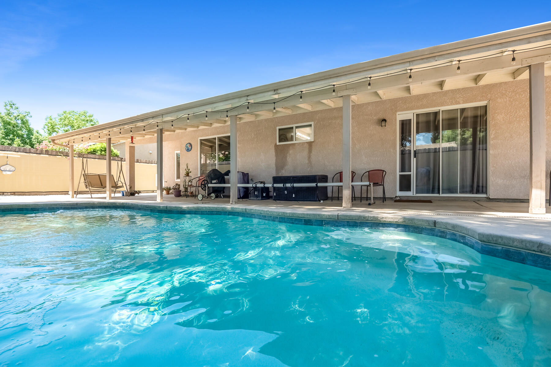 4633 W Cherry Ave, Visalia, CA 93277