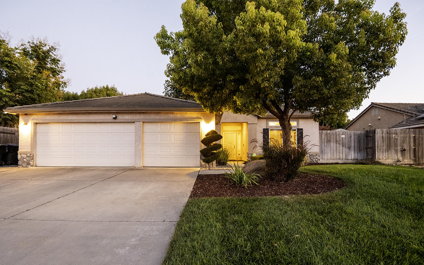 4633 W Cherry Ave, Visalia, CA 93277