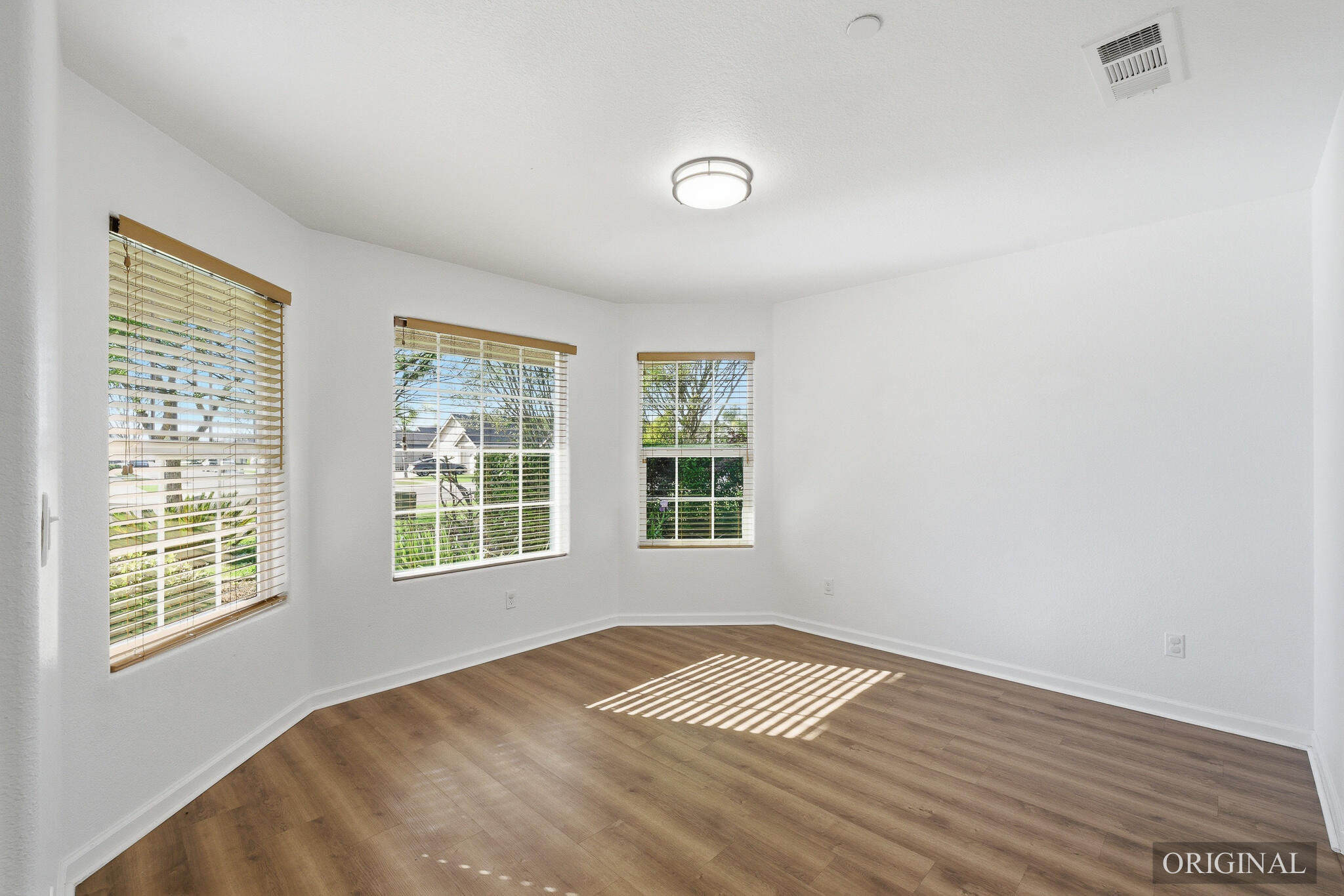 2648 N Vickie St, Visalia, CA 93291