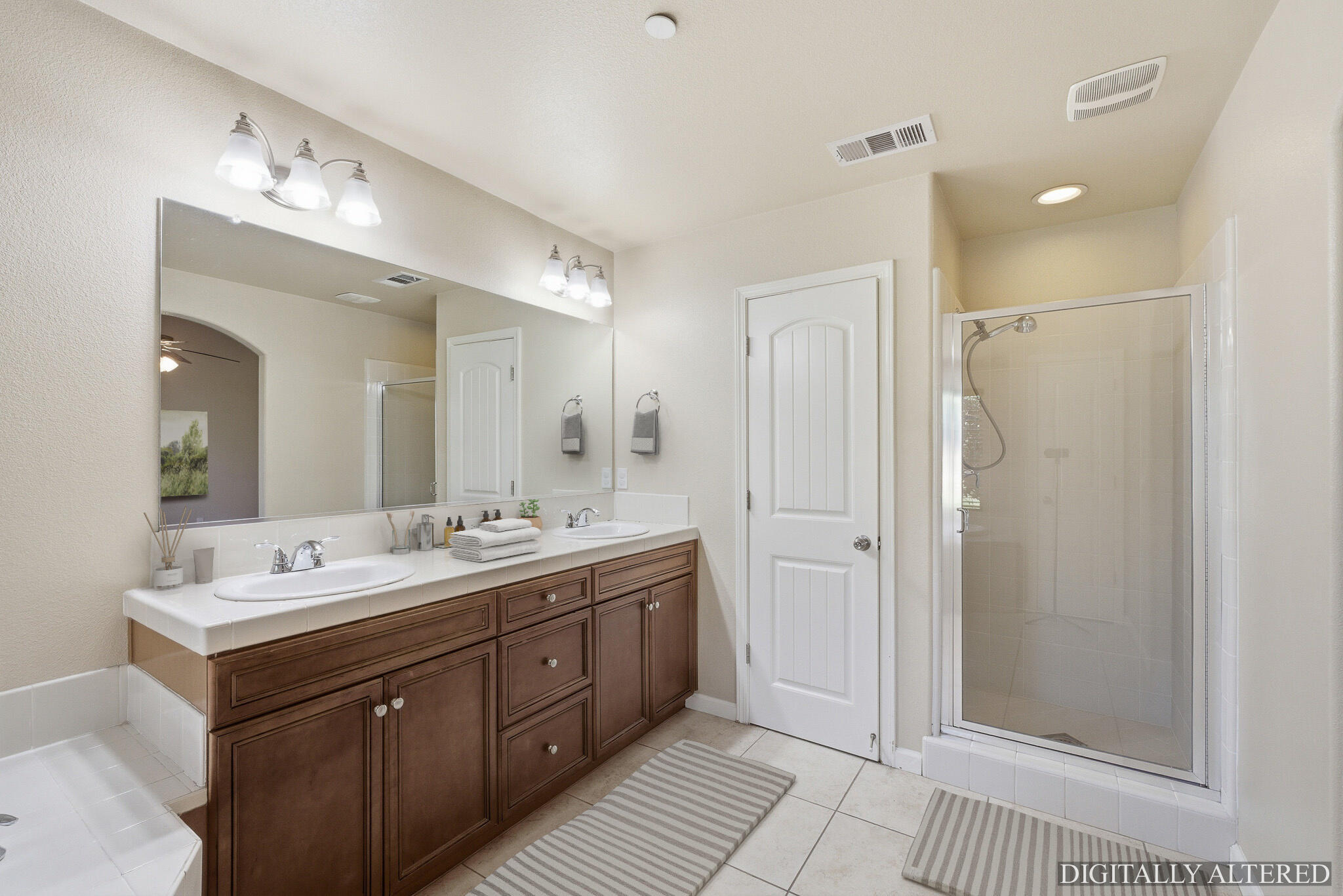 2648 N Vickie St, Visalia, CA 93291