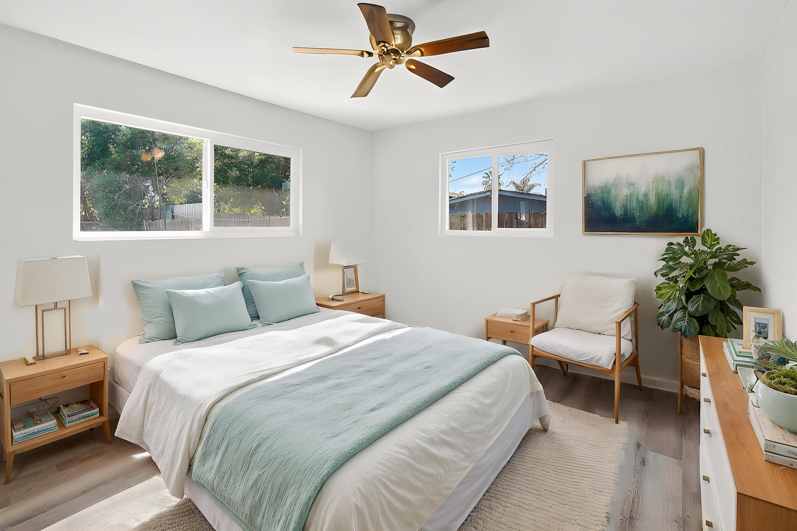 1119 W Dove Dr, Visalia, CA 93291