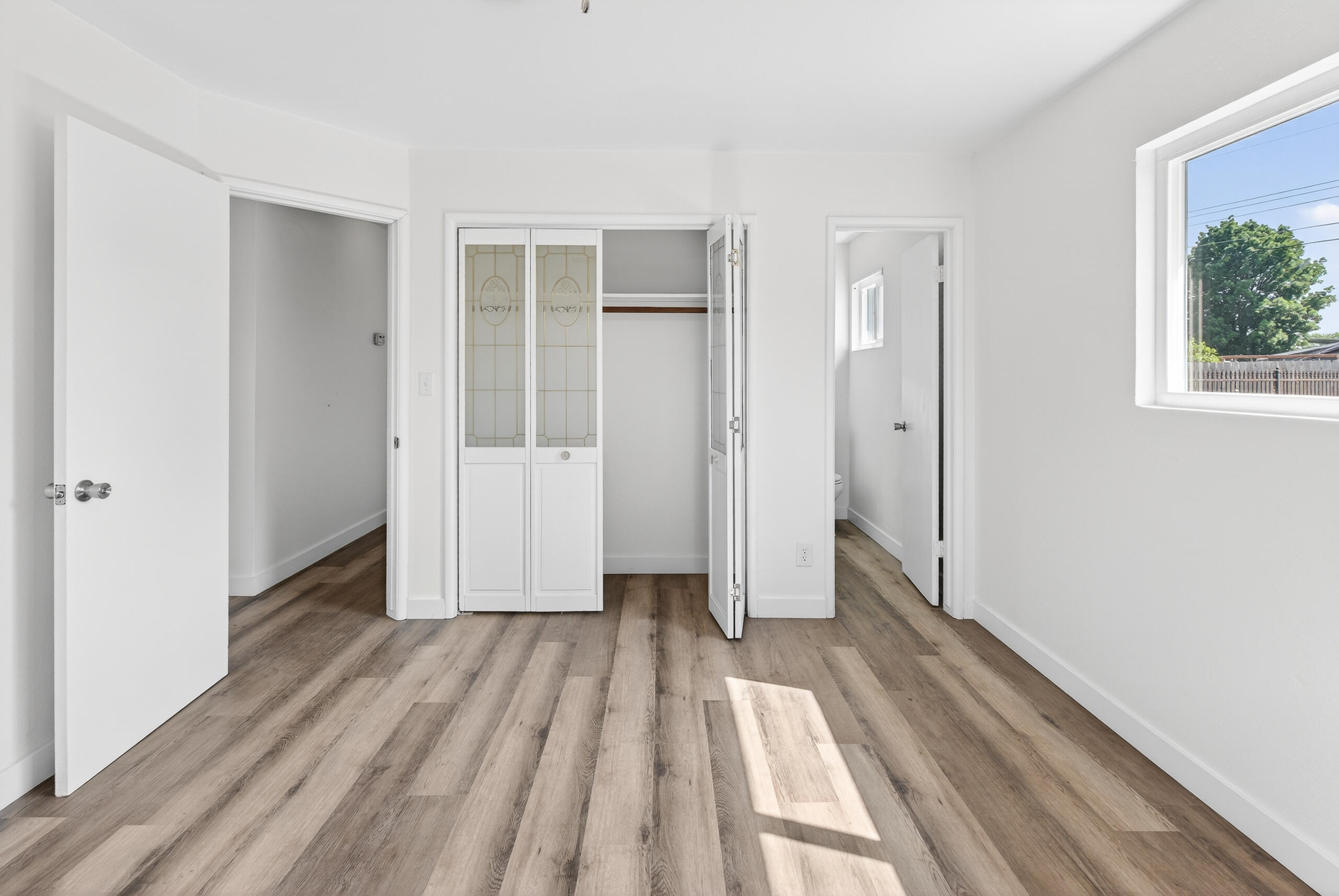 1119 W Dove Dr, Visalia, CA 93291