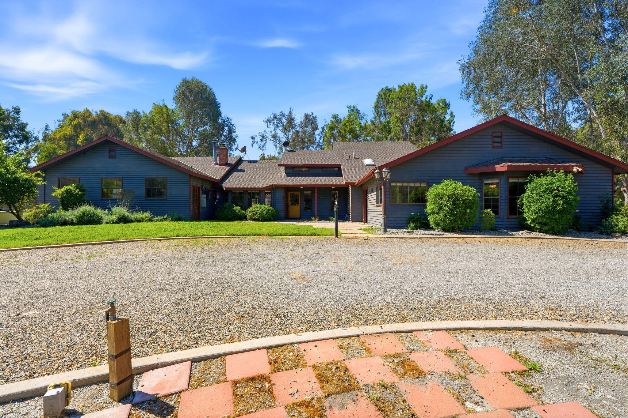 31153 Palm Dr, Exeter, CA 93221