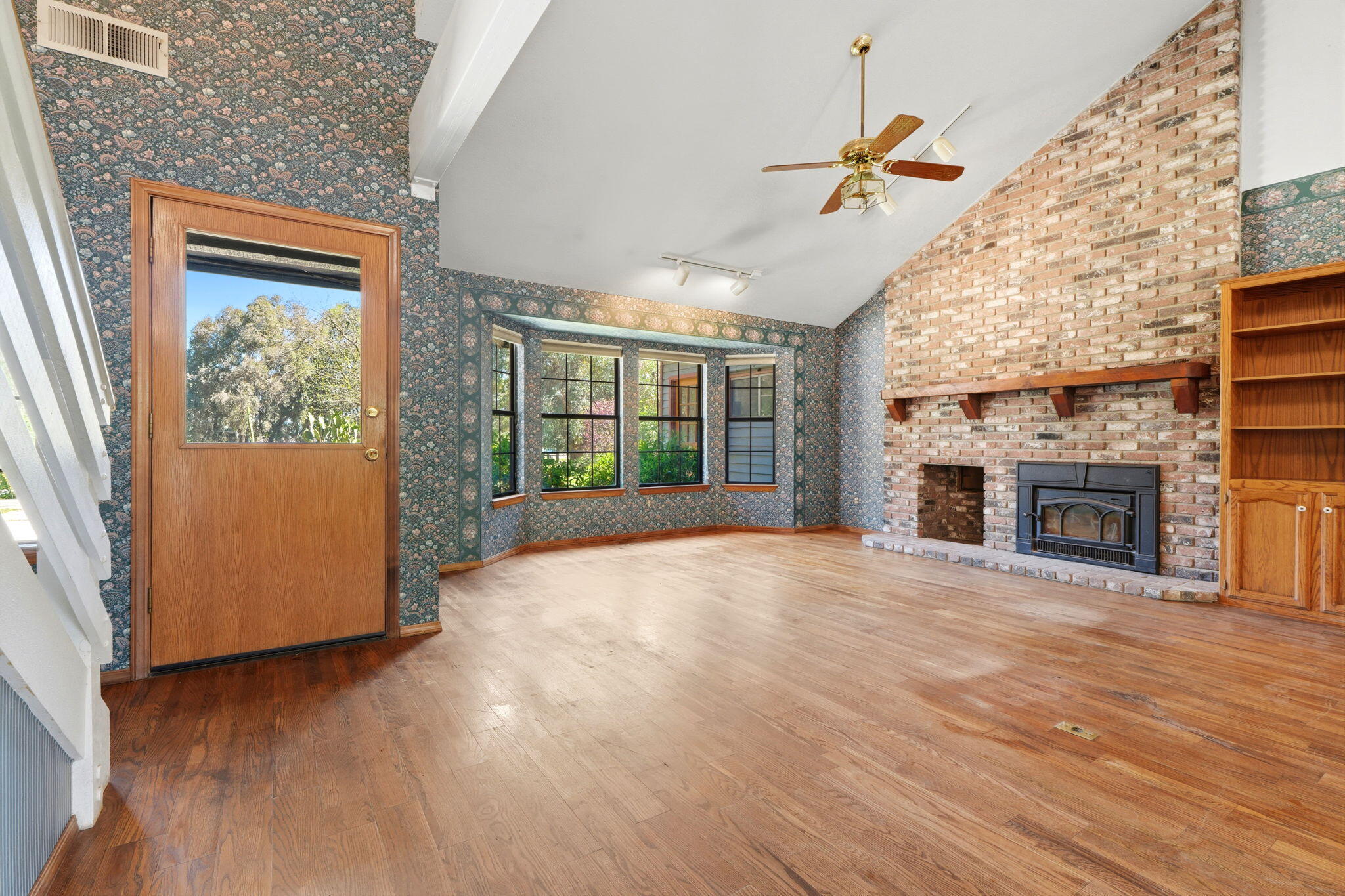 31153 Palm Dr, Exeter, CA 93221